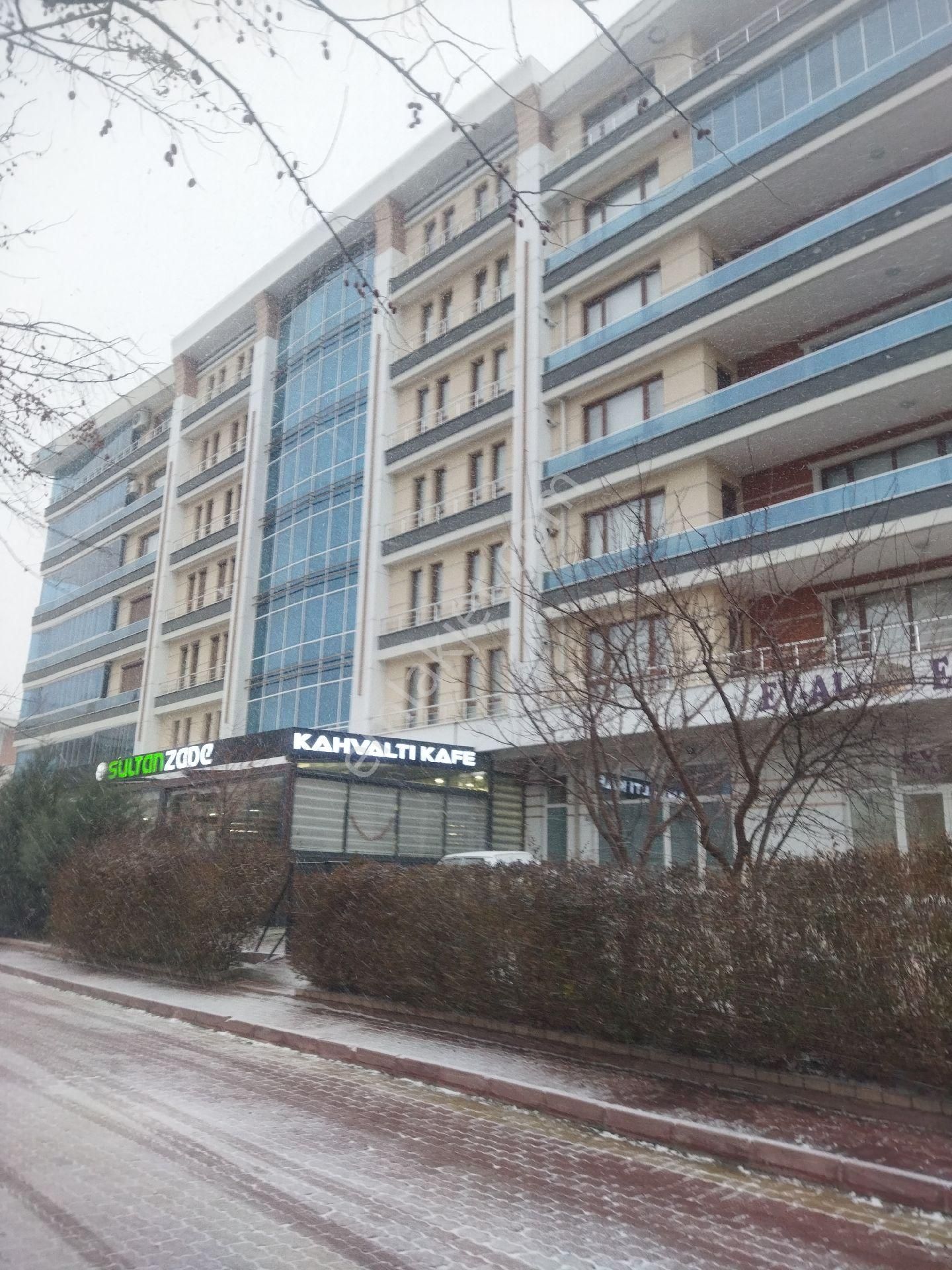 Kosova Farabi Yanı Satılık 4+1 Full Bakımlı Daire - Görsel 2