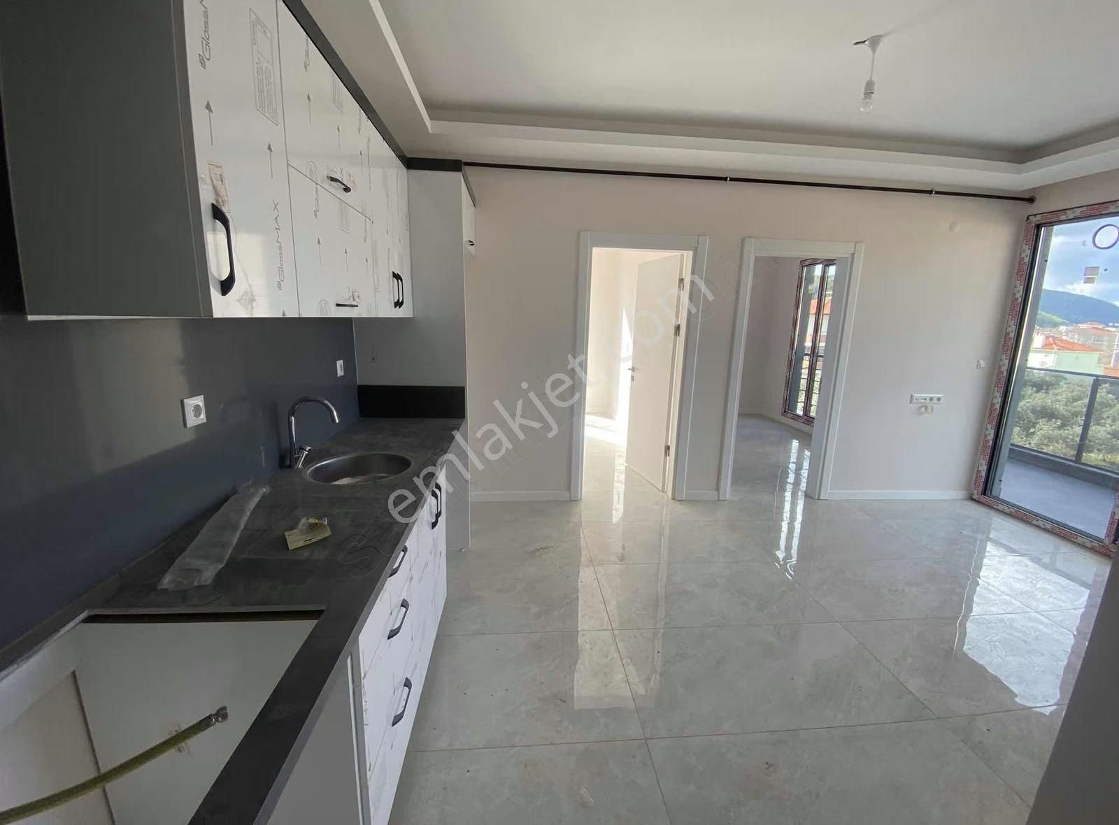 Ula Merkezde Balkonlu Satılık Harika Daire - Görsel 2