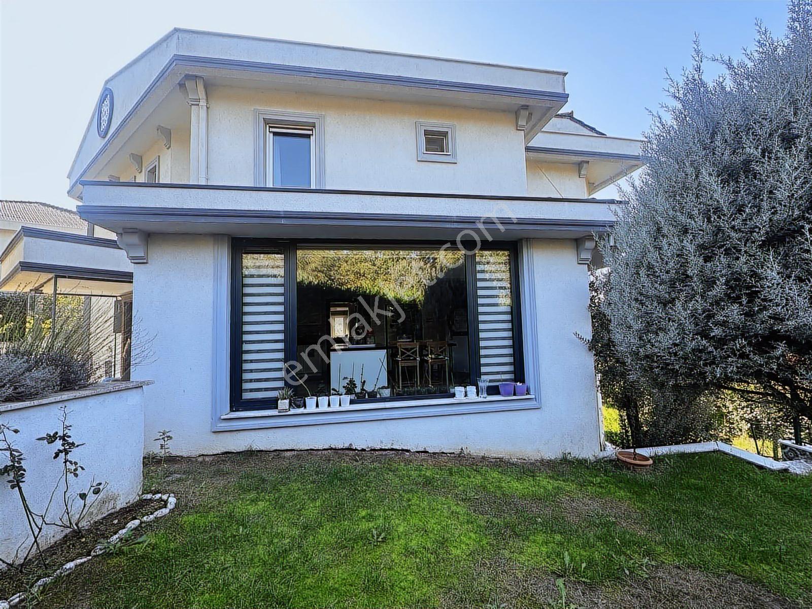 Bademli'de 5+2 Muhteşem Konum Ve Manzaralı Lüks Villa - Görsel 25