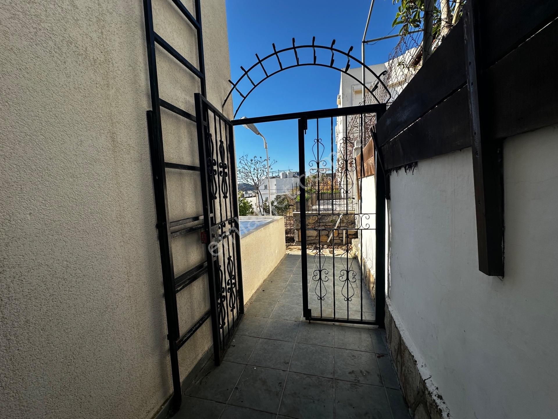 Kumbahçede Deniz Ve Kale Manzaralı Dubleks Villa - Görsel 22