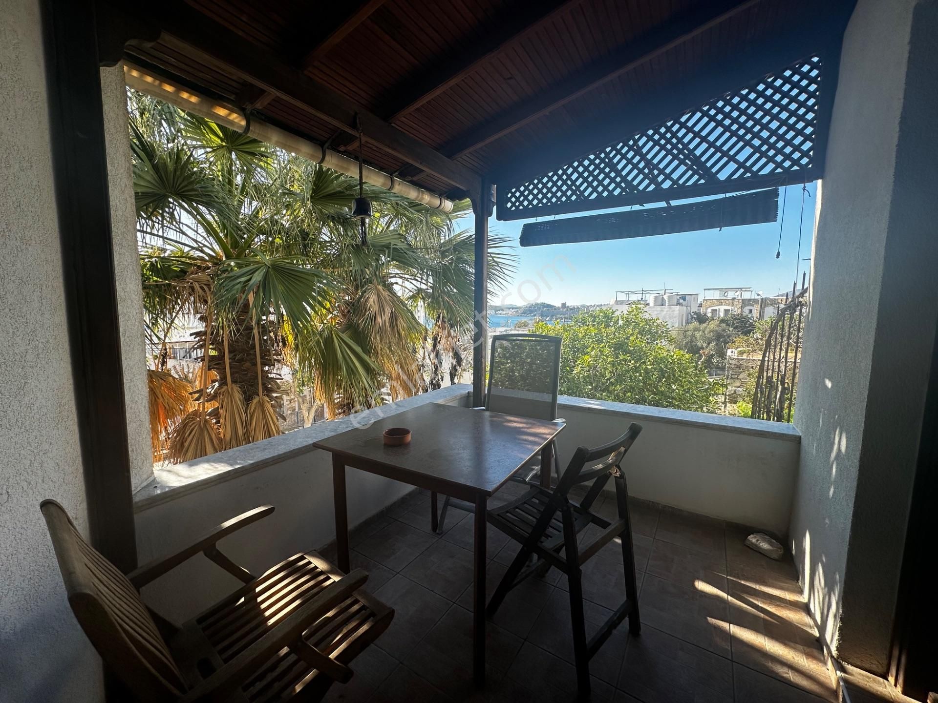 Kumbahçede Deniz Ve Kale Manzaralı Dubleks Villa - Görsel 3