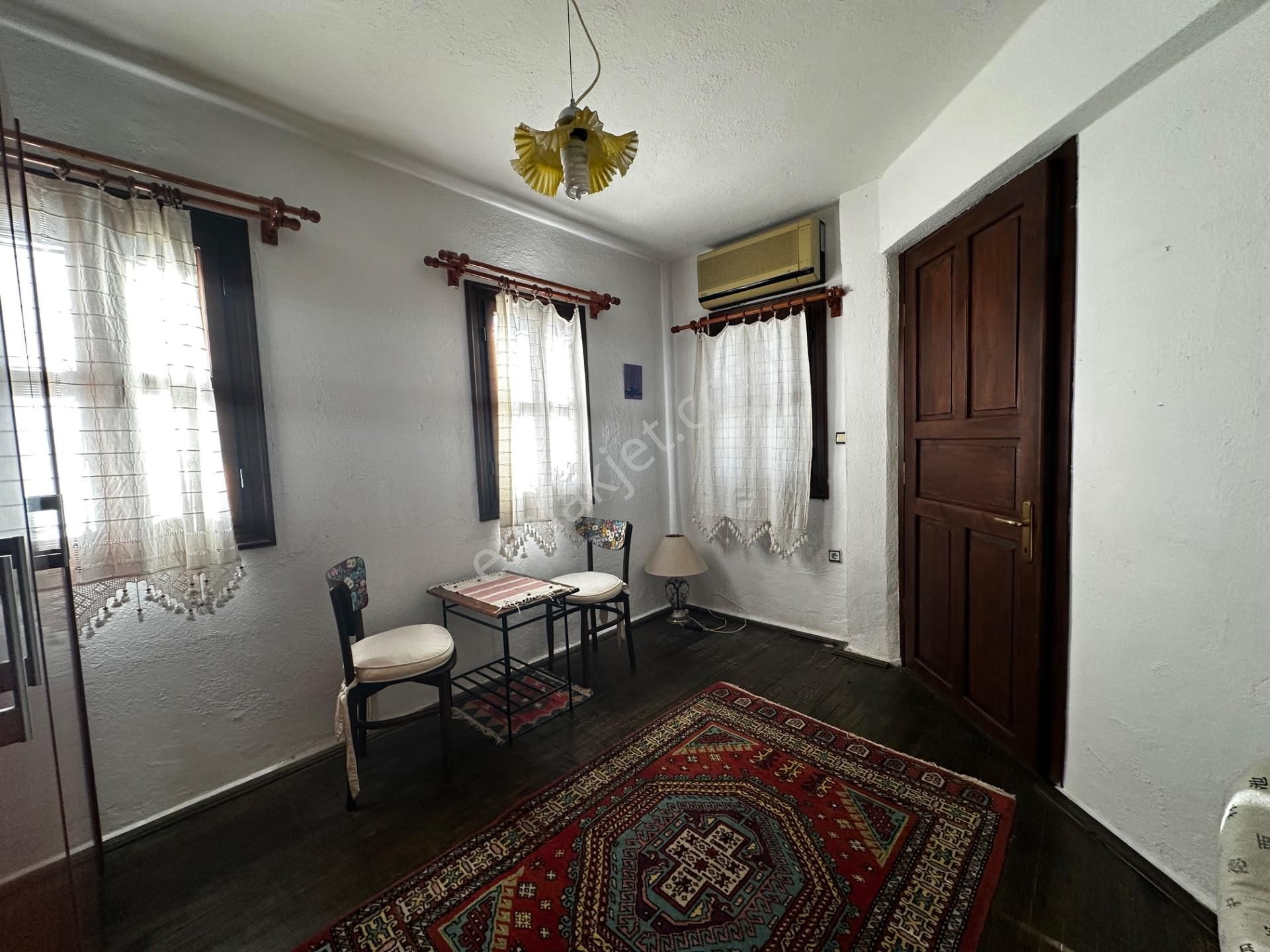 Kumbahçede Deniz Ve Kale Manzaralı Dubleks Villa - Görsel 18