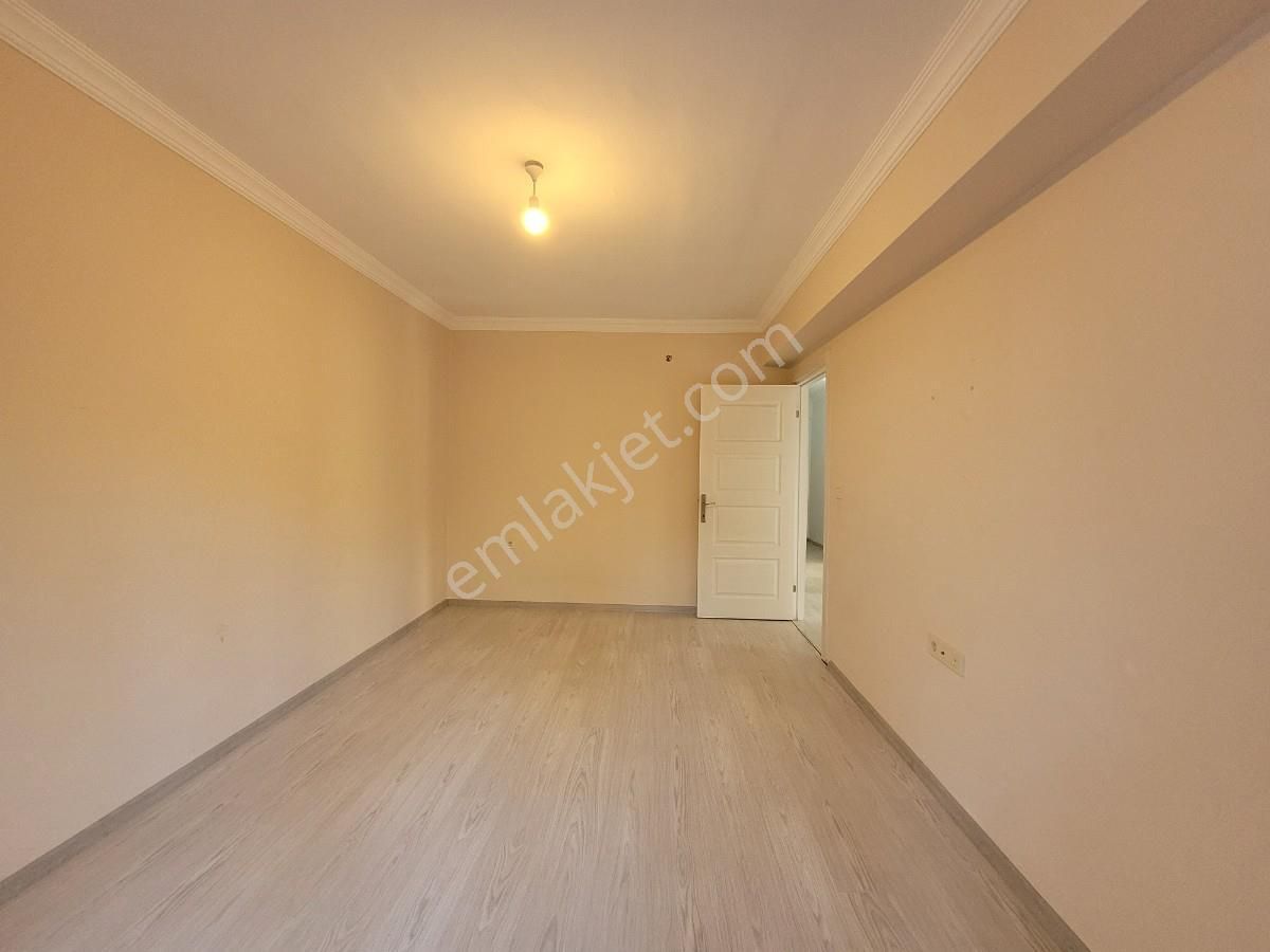 Kuşadası Ata Mah. Arakat 2+1 Daire - Görsel 12