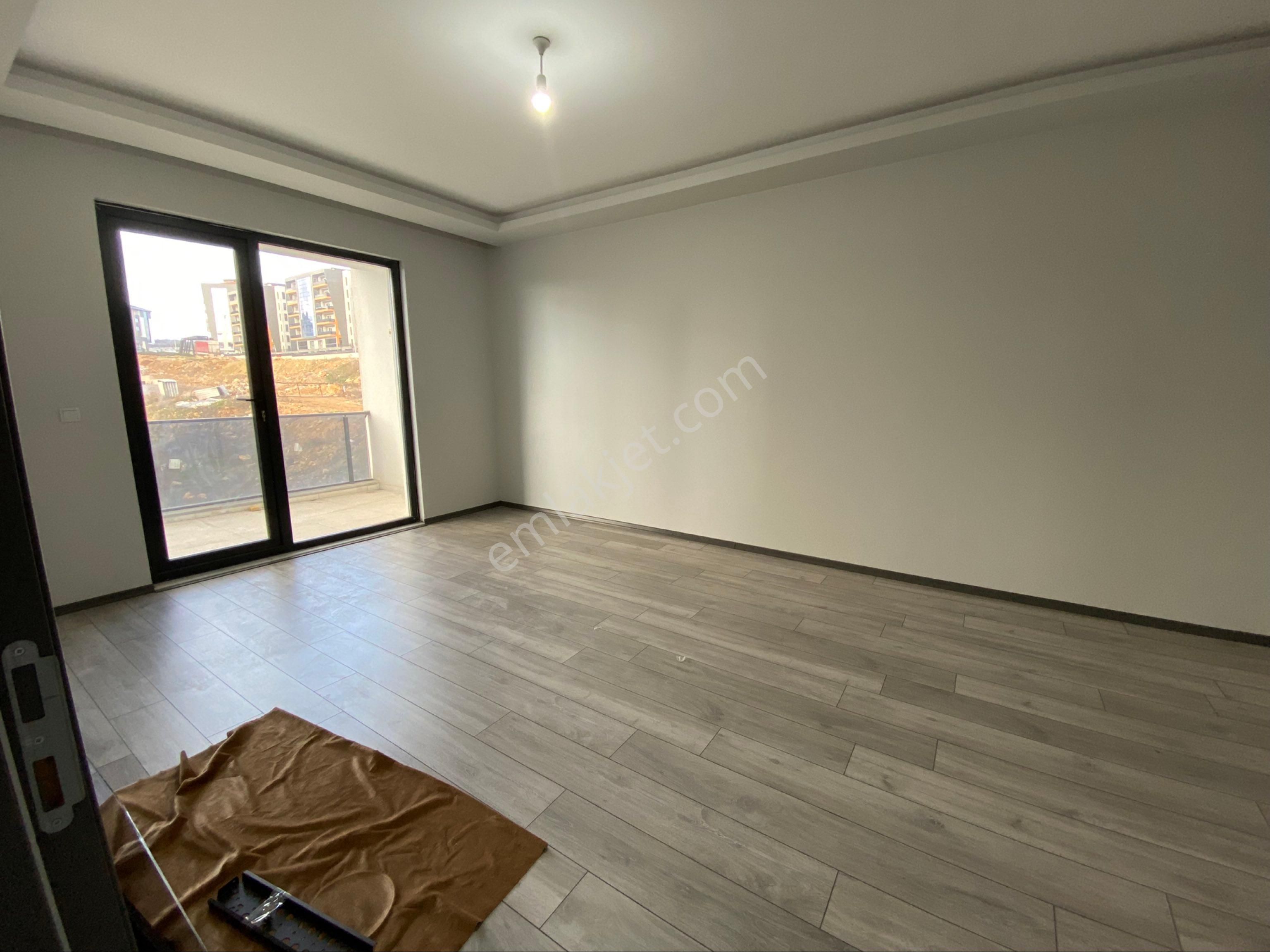 Roma’ Dan Akhisar’da Site İçi Kiralık Daire - Görsel 8