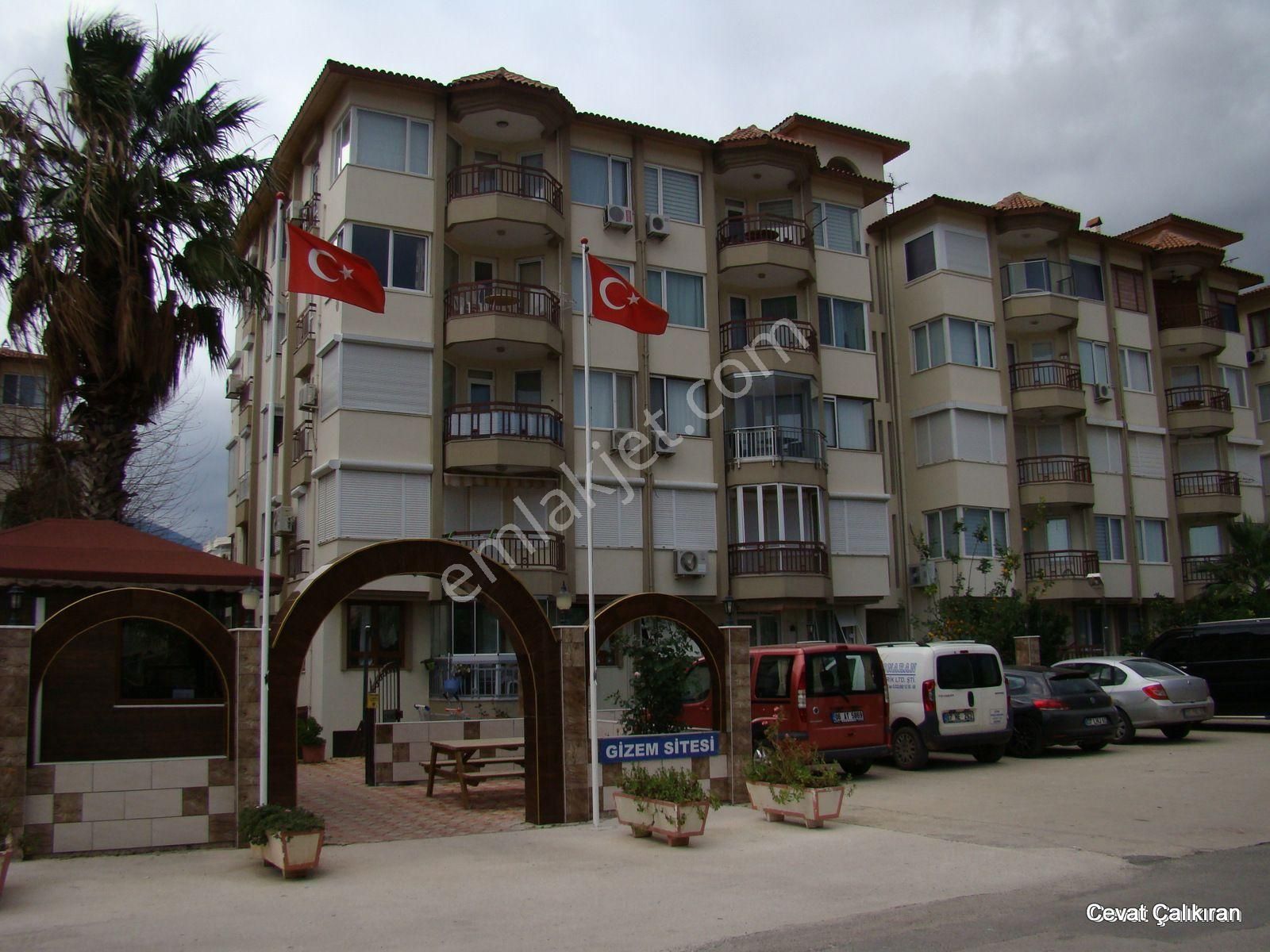 Konyaaltı Limanda Denize Sıfır Site İçinde Lüx Daire - Görsel 4