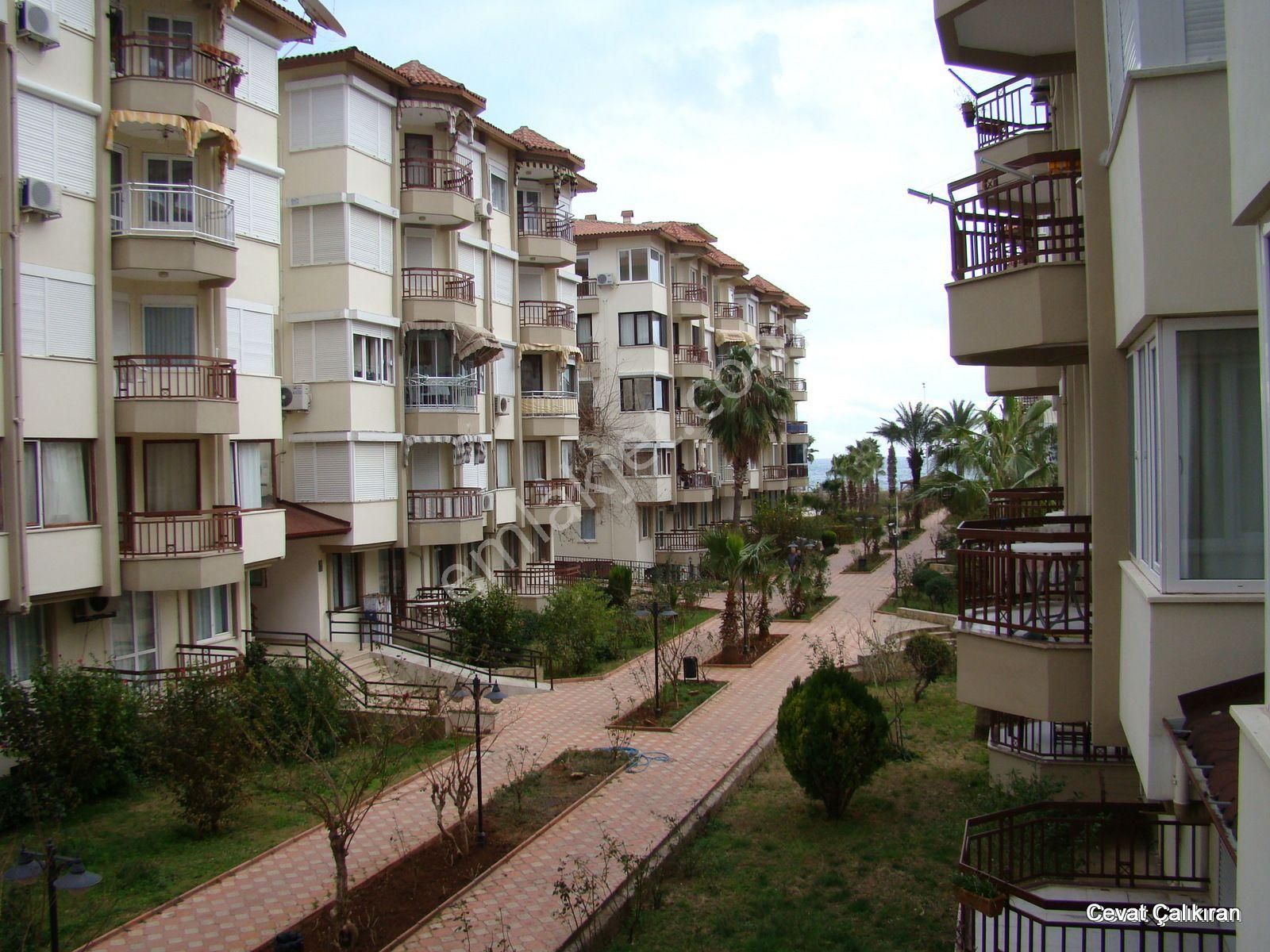 Konyaaltı Limanda Denize Sıfır Site İçinde Lüx Daire - Görsel 5