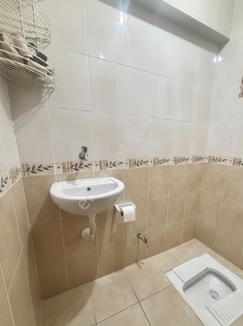 Mamakta 6+1 Asansörlü Eşyalı Şehir Merkezine 4 Km Teraslı Çatı Dubleks - Görsel 16