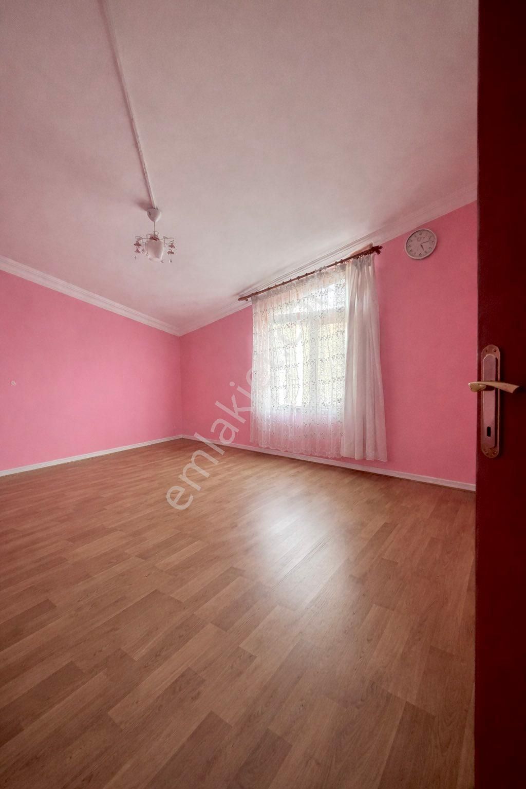 Mamakta 6+1 Asansörlü Eşyalı Şehir Merkezine 4 Km Teraslı Çatı Dubleks - Görsel 10