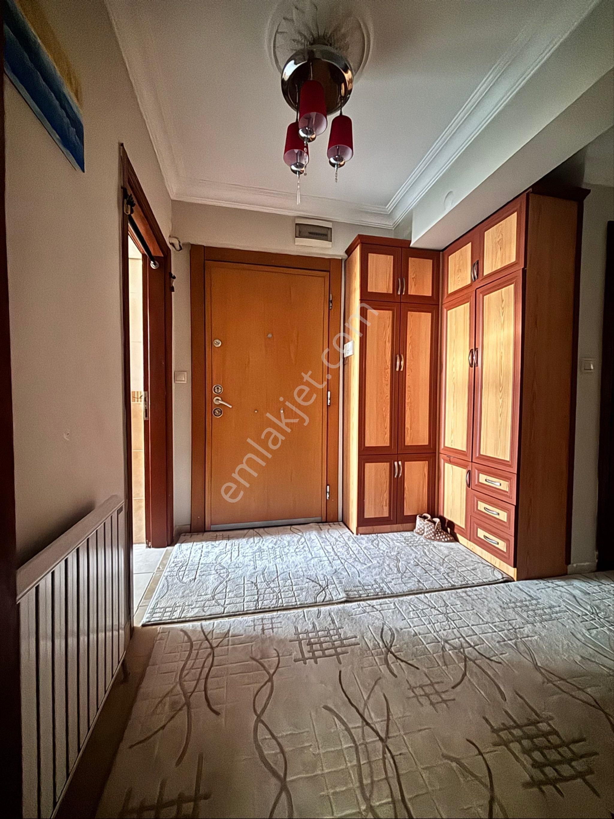 Mamakta 6+1 Asansörlü Eşyalı Şehir Merkezine 4 Km Teraslı Çatı Dubleks - Görsel 19