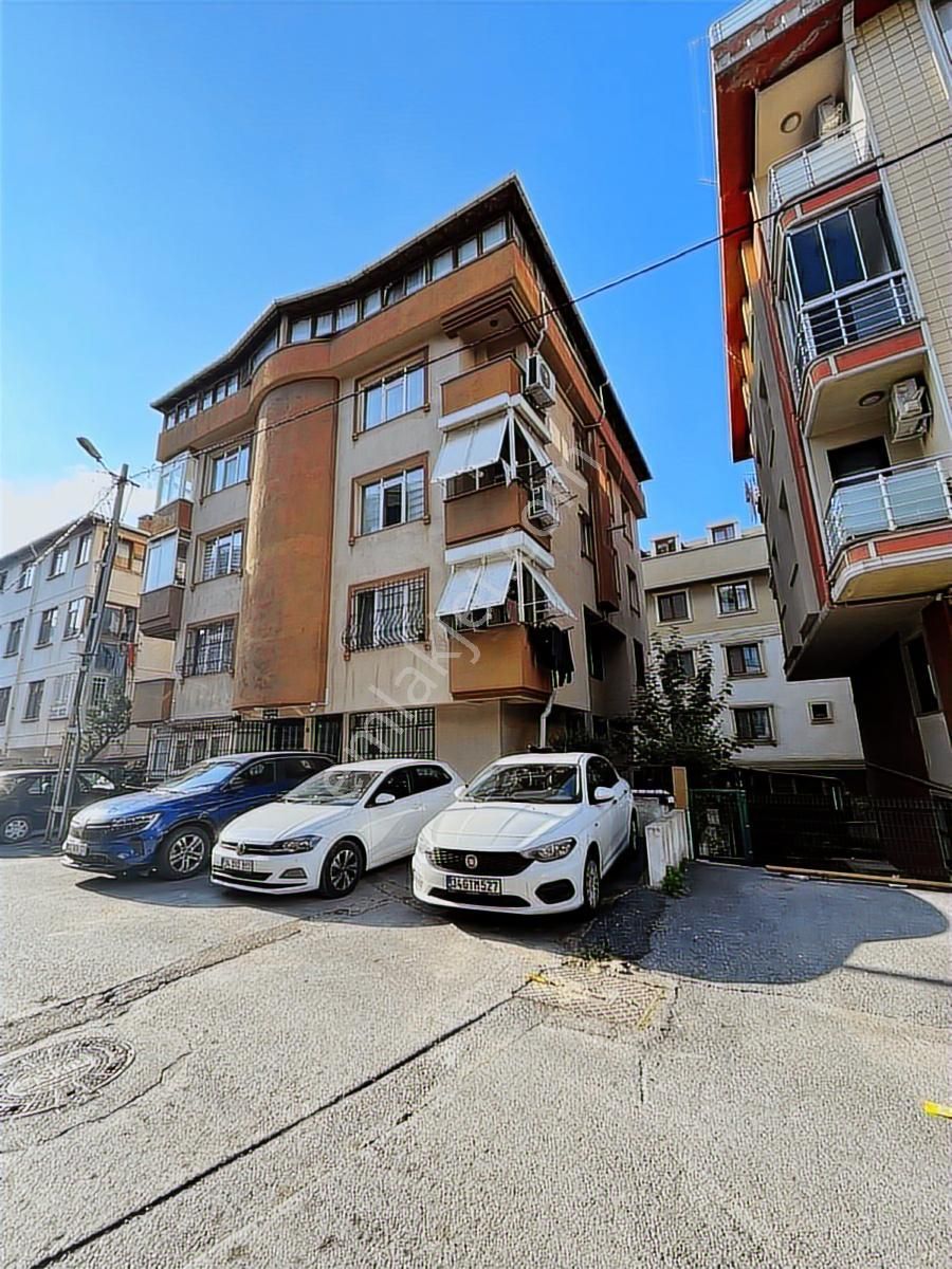 ꧁uğur&uzman꧂'dan Küçükyalı'da Metroya Yakın 3+1 Arakat