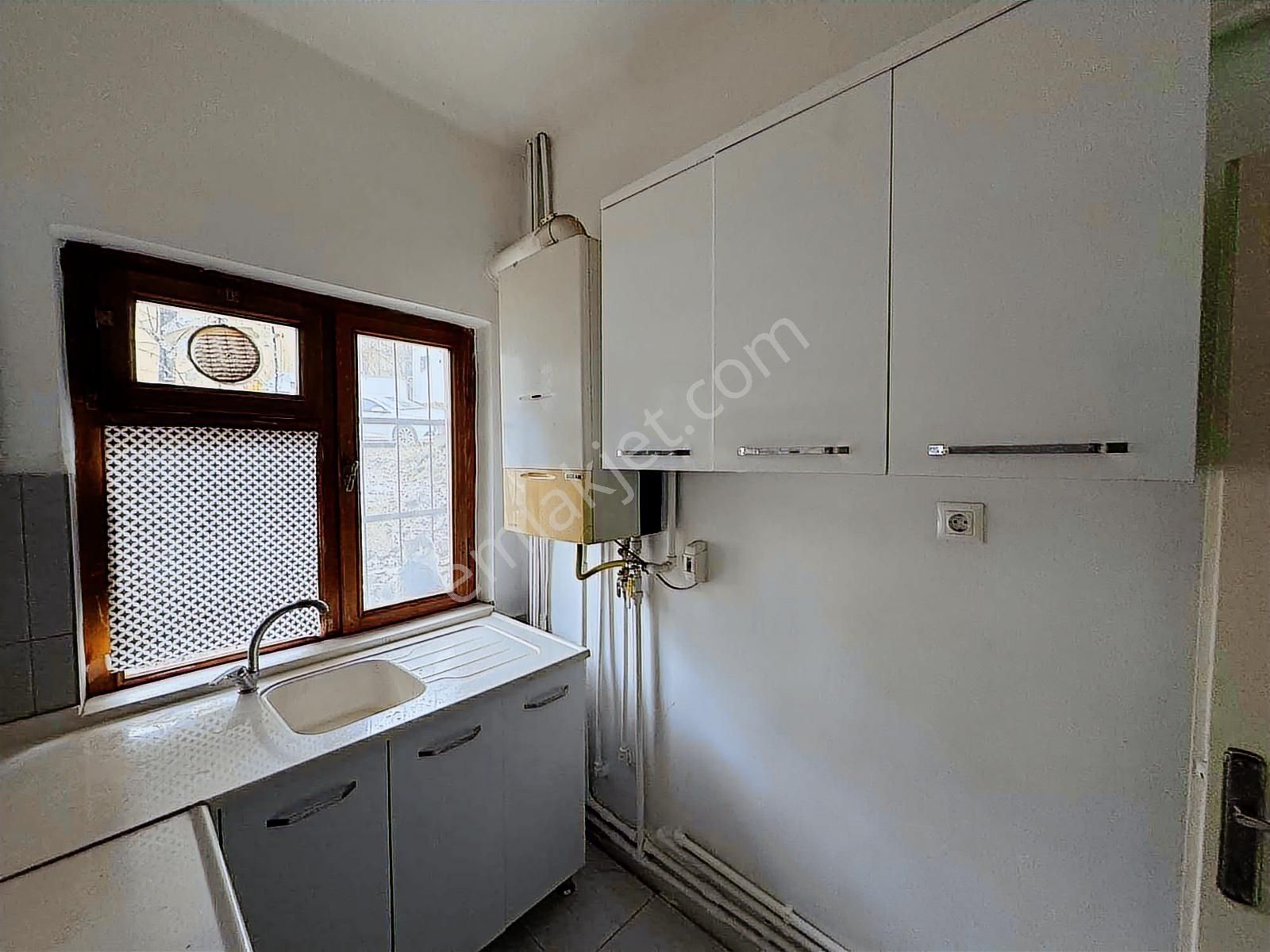 Karşıyaka'da 2+1 Kiralık Daire - Görsel 2