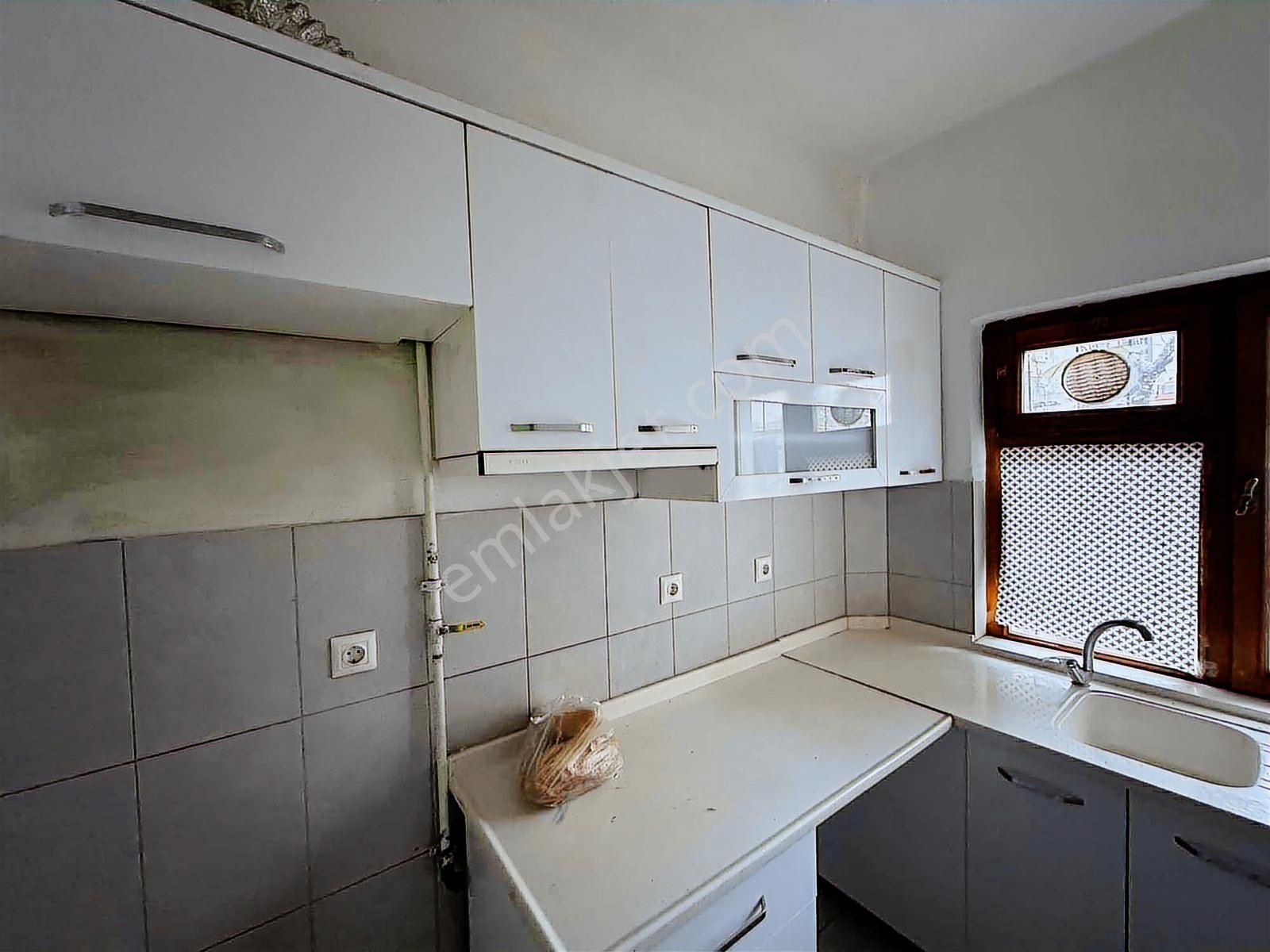 Karşıyaka'da 2+1 Kiralık Daire - Görsel 12