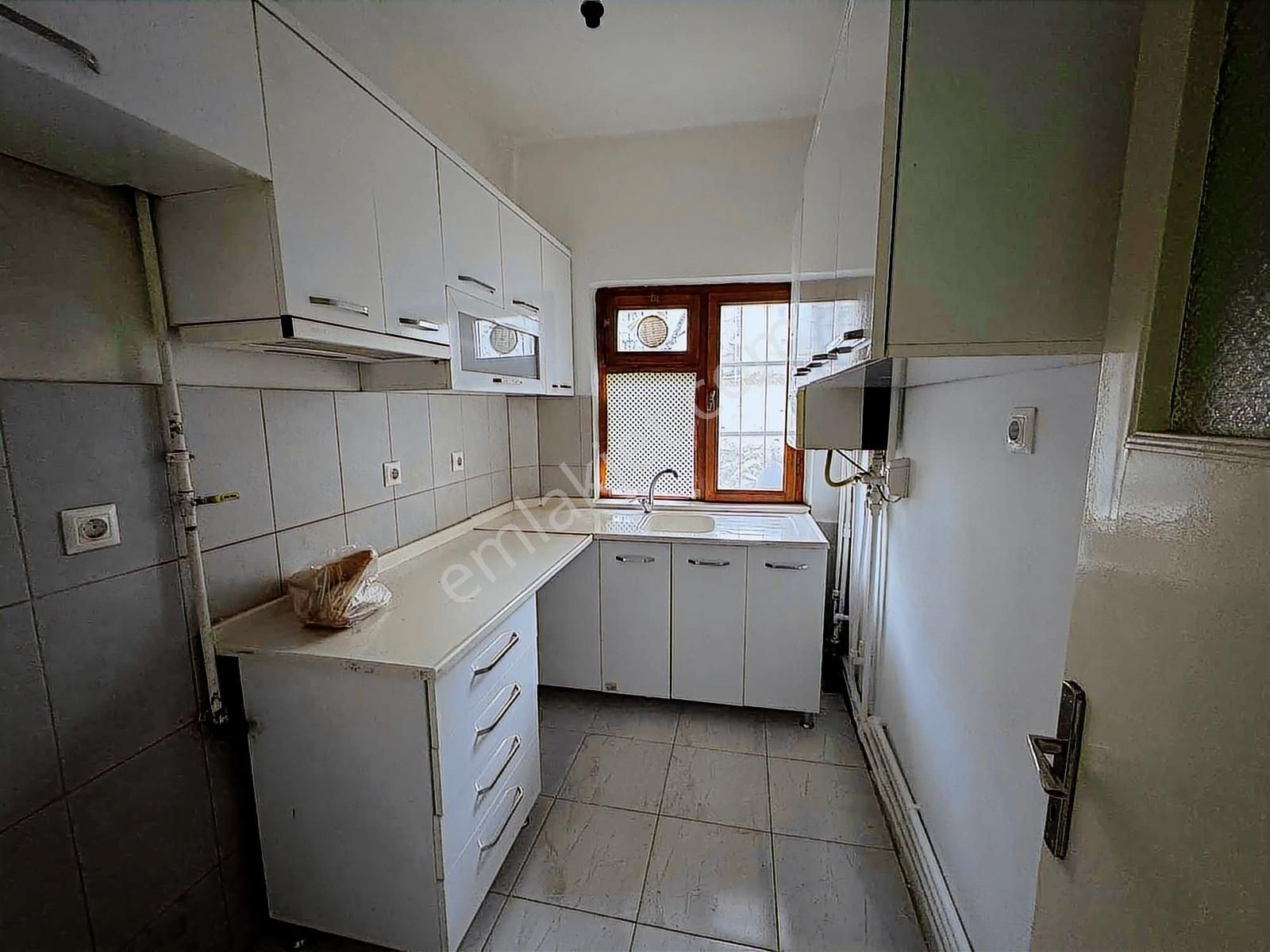 Karşıyaka'da 2+1 Kiralık Daire - Görsel 5