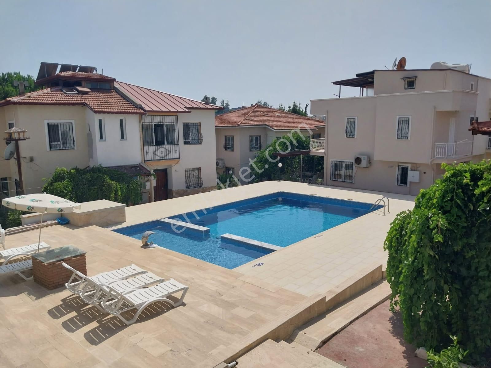 Kadınlar Denizi - Havuzlu Site - Geniş - 4+1 Villa