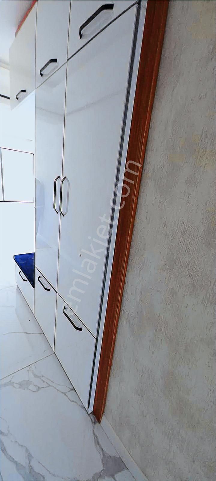 Lüx Geniş Ferah Boş Oturmaya Hazır 1+1 İskanlı Yüksek Giriş - Görsel 2