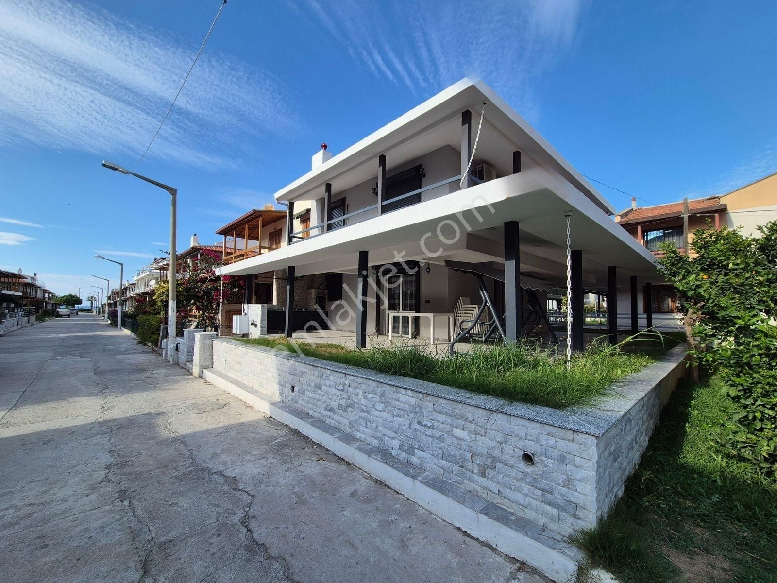 Fiyatı Düştü Acil Satılık Denize 20m Yakınlıkta Fırsaat Villa - Görsel 29