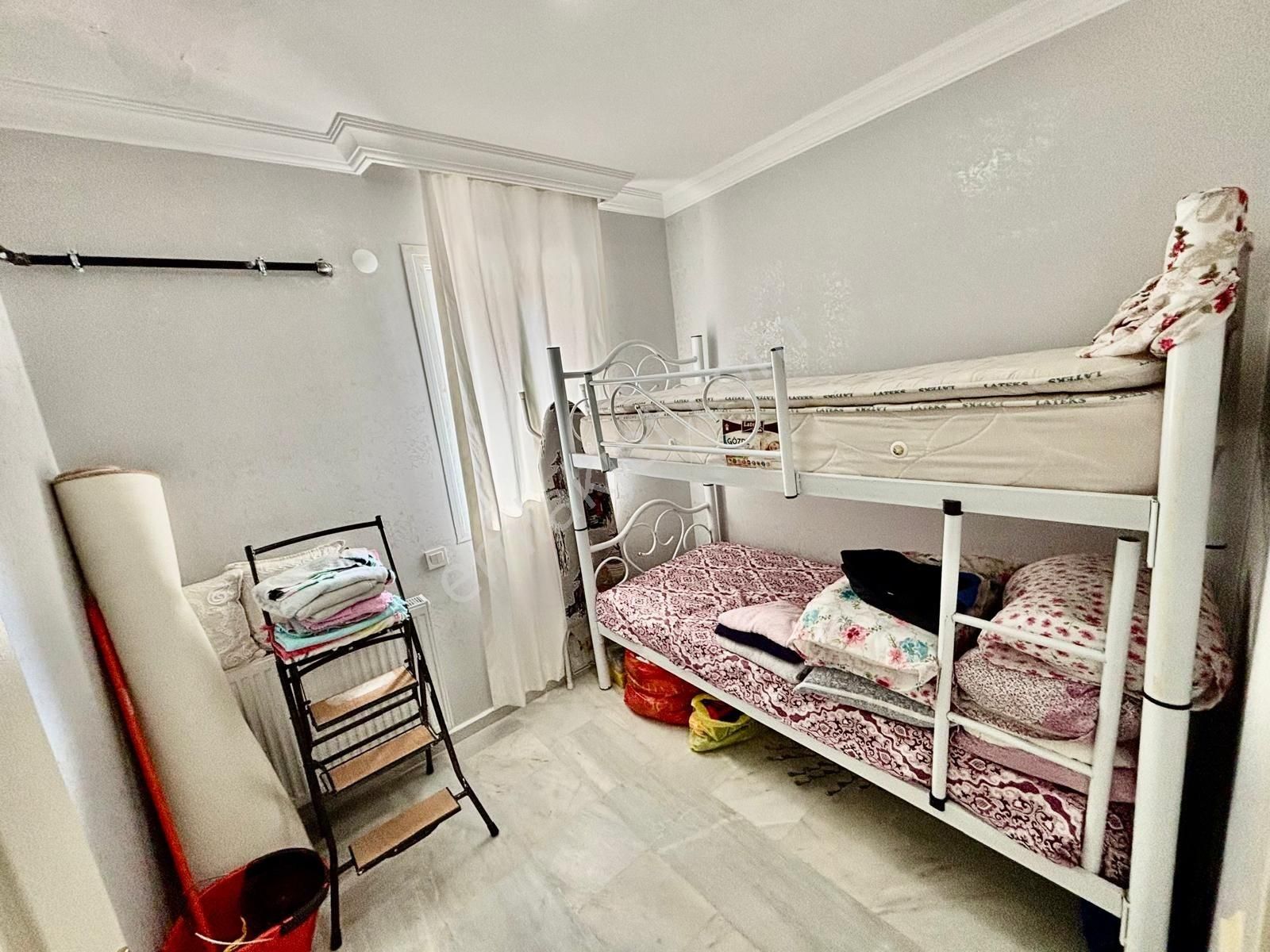 Fiyatı Düştü Acil Satılık Denize 20m Yakınlıkta Fırsaat Villa - Görsel 24