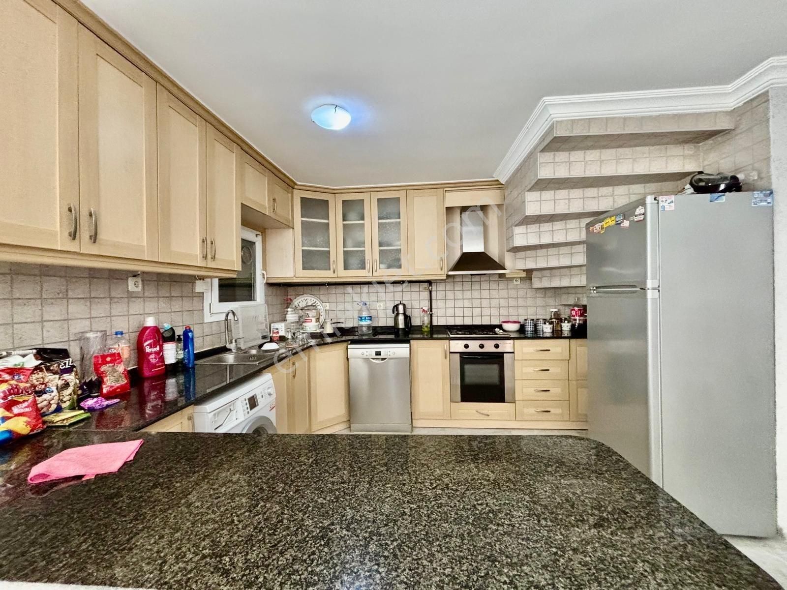 Fiyatı Düştü Acil Satılık Denize 20m Yakınlıkta Fırsaat Villa - Görsel 4