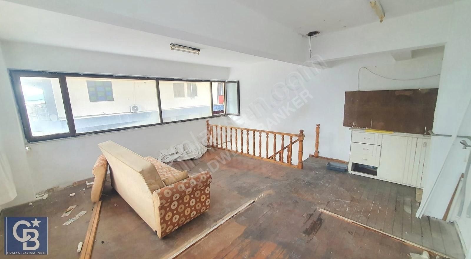 Marmaris Kemeraltı İşlek Cadde Üzerinde Kiralık Asmakatlı Dükkan - Görsel 13