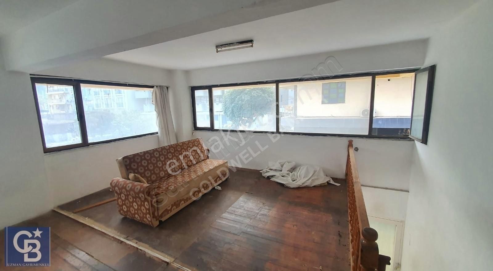 Marmaris Kemeraltı İşlek Cadde Üzerinde Kiralık Asmakatlı Dükkan - Görsel 5