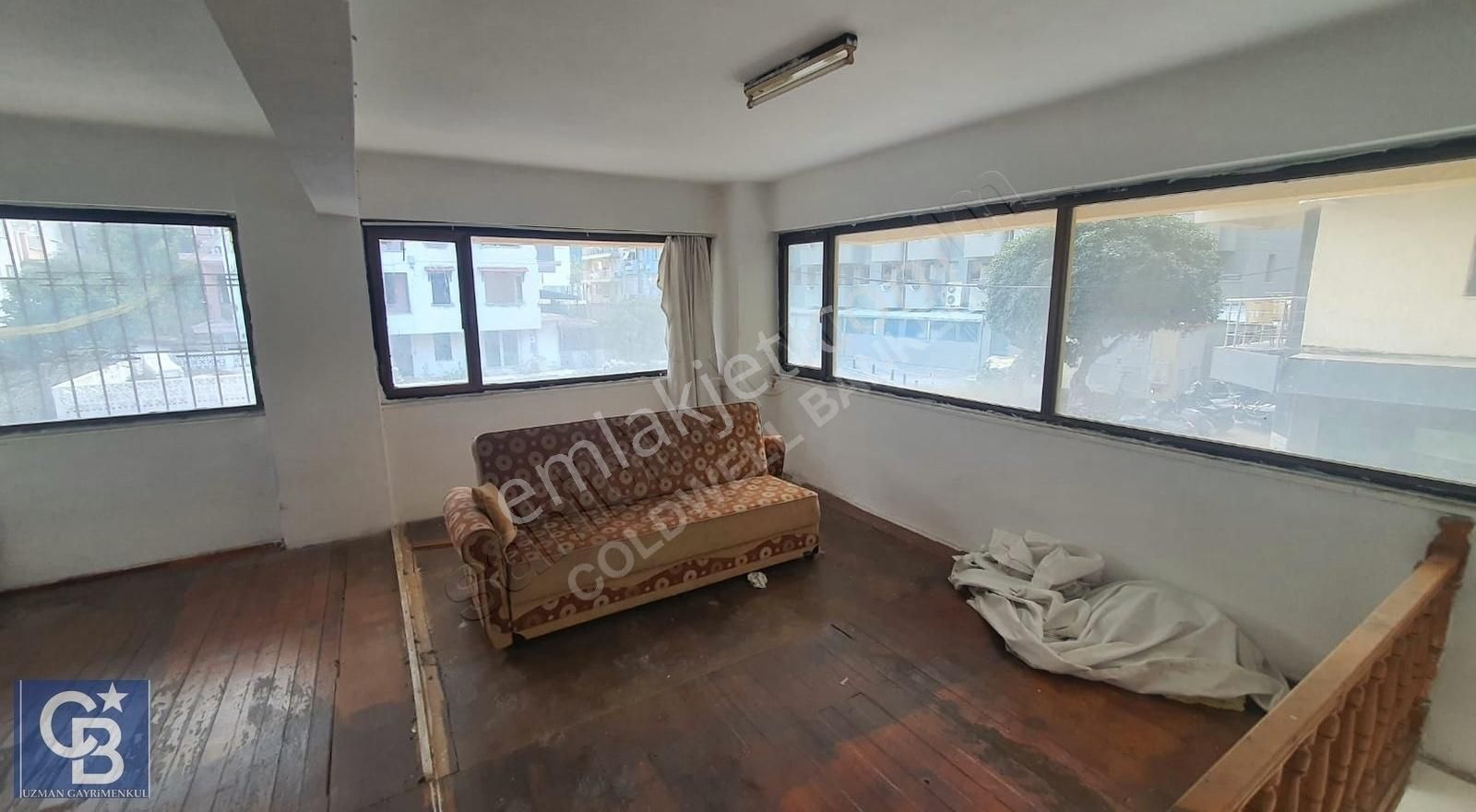 Marmaris Kemeraltı İşlek Cadde Üzerinde Kiralık Asmakatlı Dükkan - Görsel 20