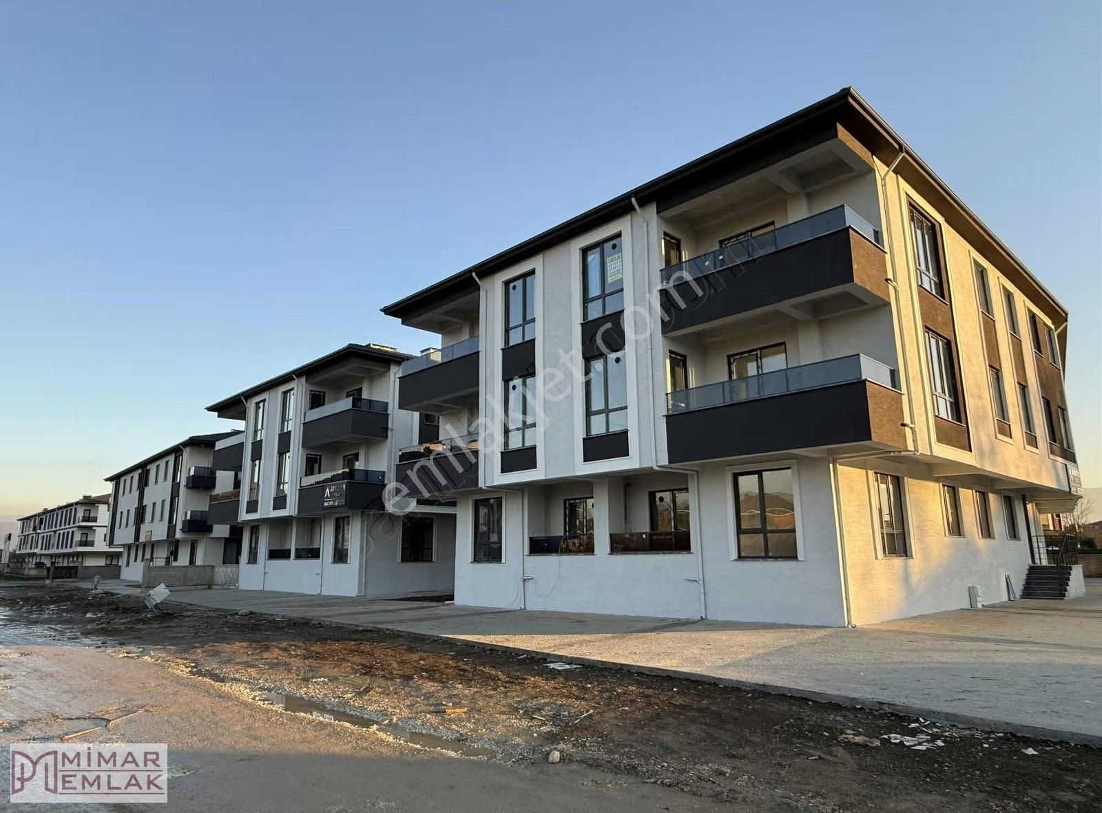 Koçyazı Mah Satılık Zemin 3+1 Daire - Görsel 2