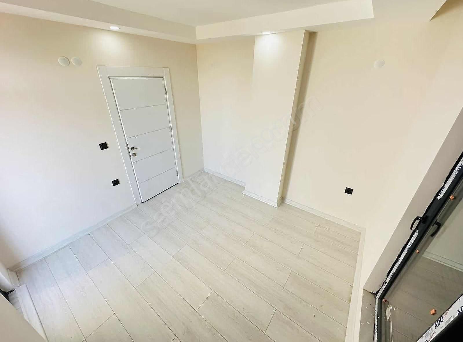 V. Karşıyaka'da Havuzlu Tramvaya Adım Mesafede Her Şehi Ayrı 2+1 - Görsel 15