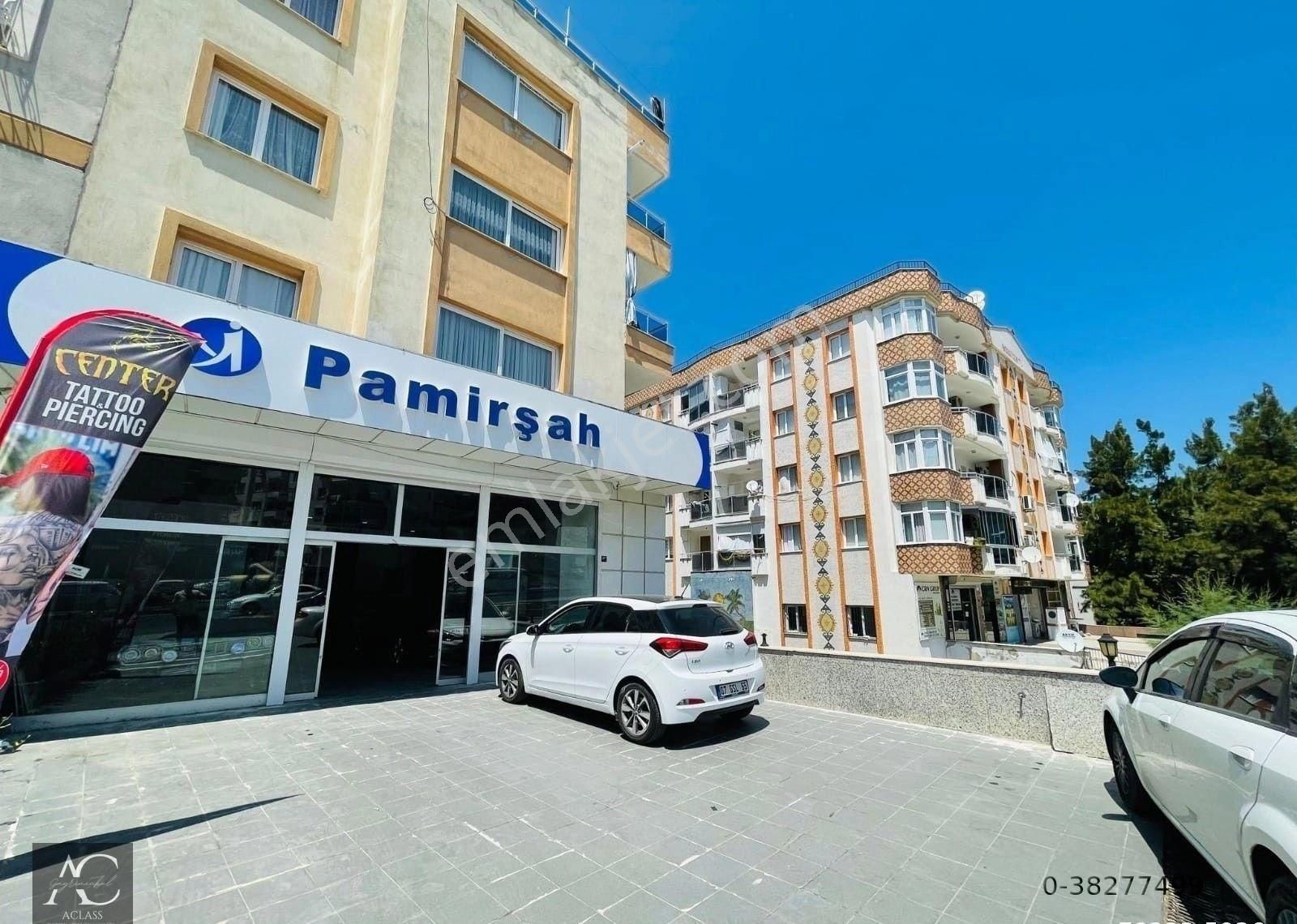 Aclass'dan Kusadasında Satılık İşlek Ana Yol Uzerınde Otoparklı Kıracılı Satılık İş Yeri