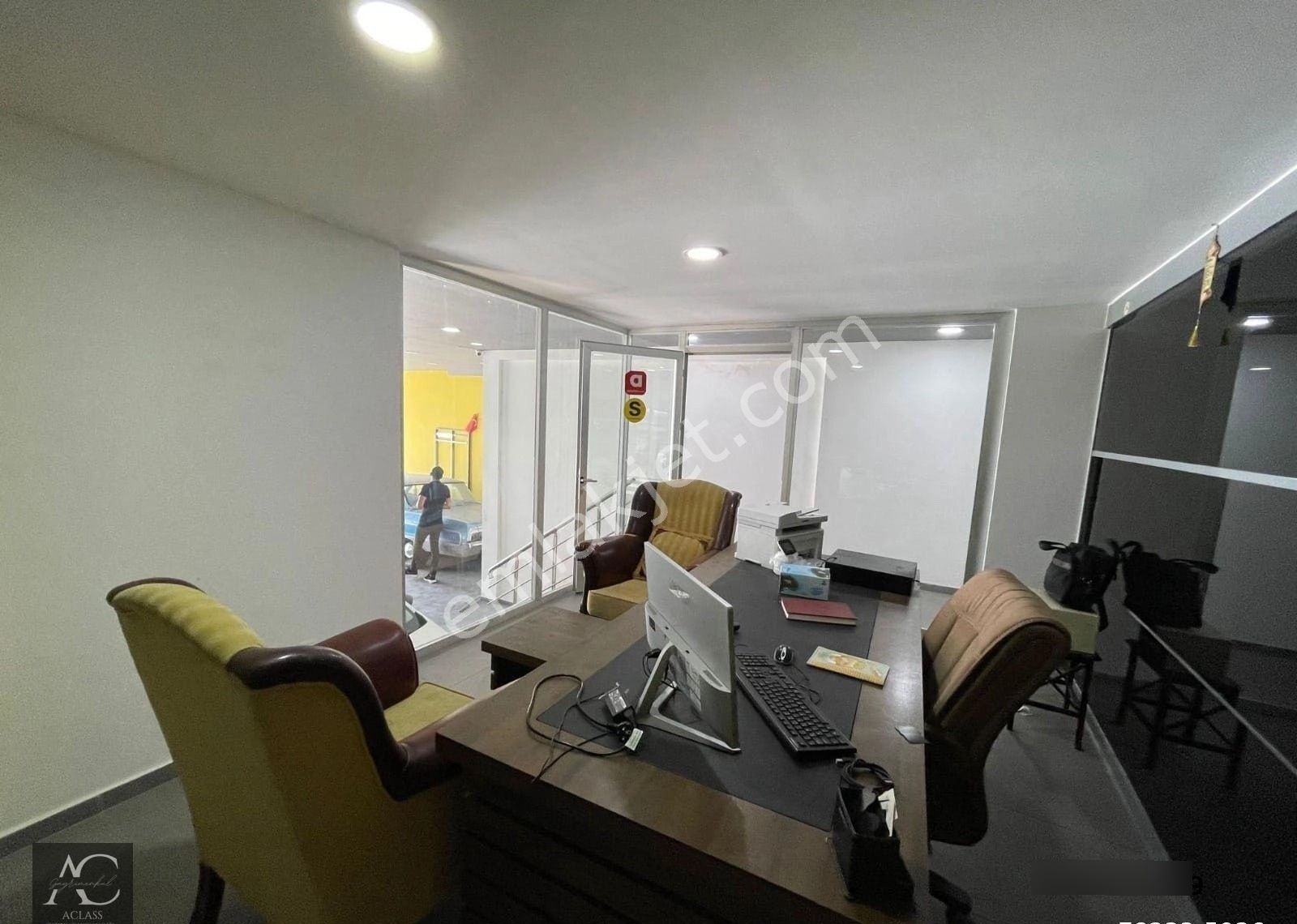 Aclass'dan Kusadasında Satılık İşlek Ana Yol Uzerınde Otoparklı Kıracılı Satılık İş Yeri - Görsel 19