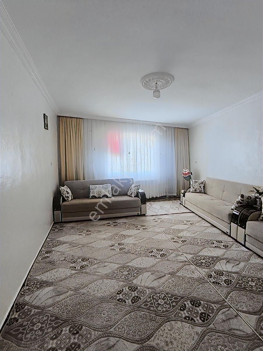 Ana Cadde Üzerinde Satılık Altı Ticari Komple Satılık Ev - Görsel 5