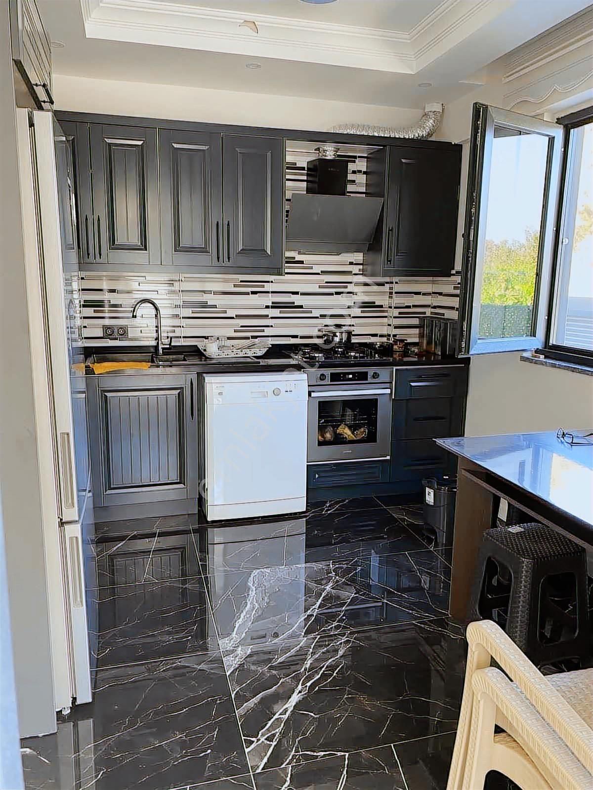 Dalaman Karadere Mevkii'nde Doğayla İç İçe Eşyalı Müstakil Villa - Görsel 25