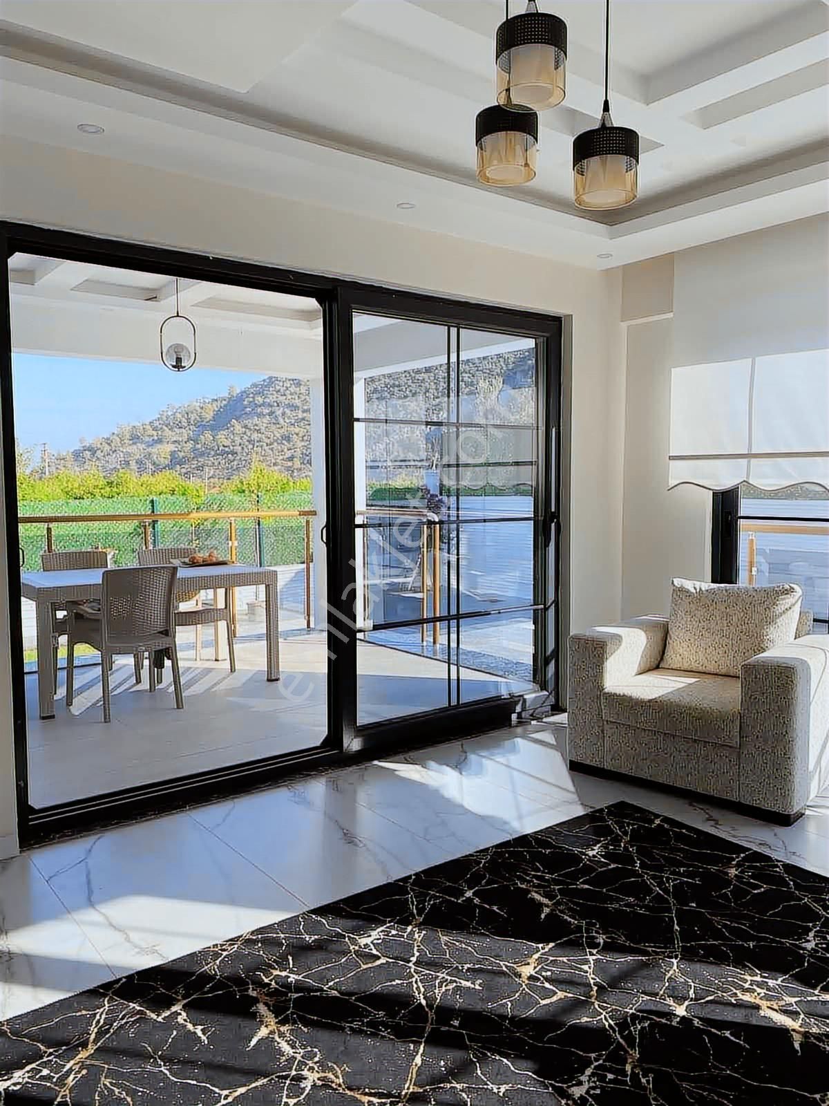 Dalaman Karadere Mevkii'nde Doğayla İç İçe Eşyalı Müstakil Villa - Görsel 23