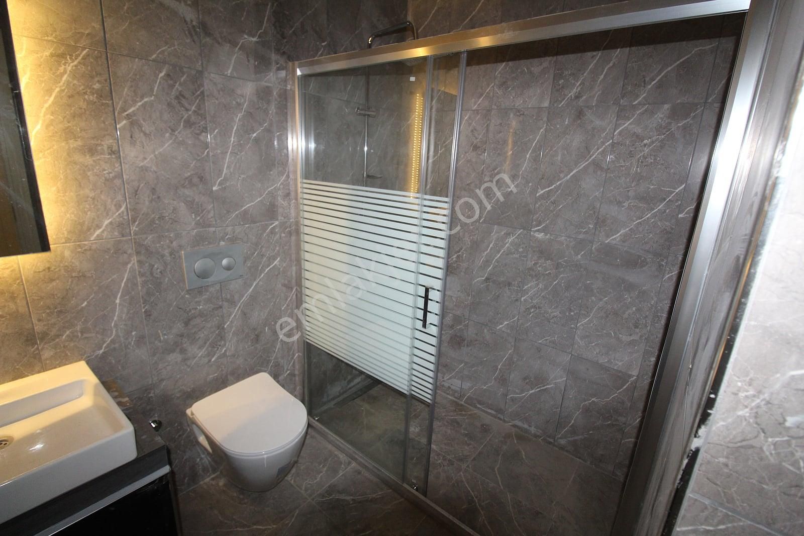 İstanbul Taksim Palas'ta 1.5+1 Balkonlu Kiralık Daire - Görsel 9