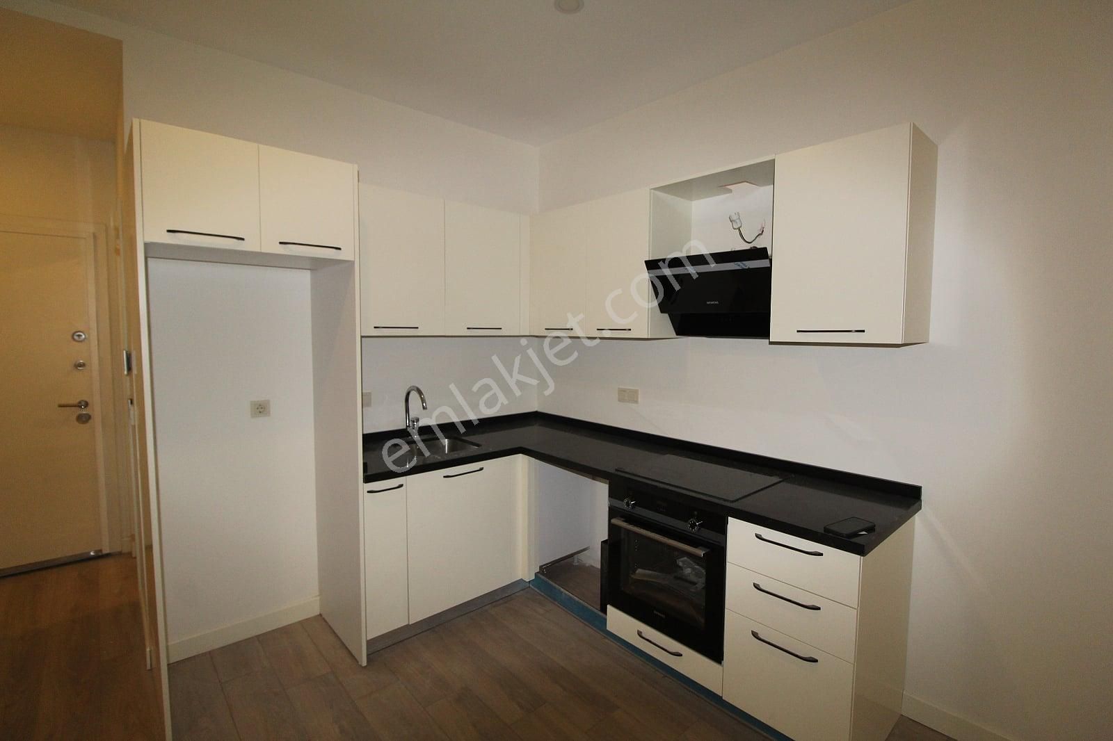 İstanbul Taksim Palas'ta 1.5+1 Balkonlu Kiralık Daire - Görsel 7