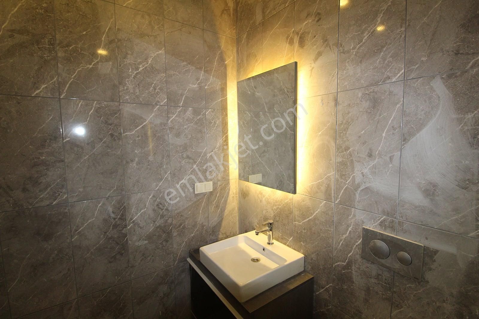 İstanbul Şişli'de 1.5+1 Balkonlu Eşyasız Kiralık Daire - Görsel 10