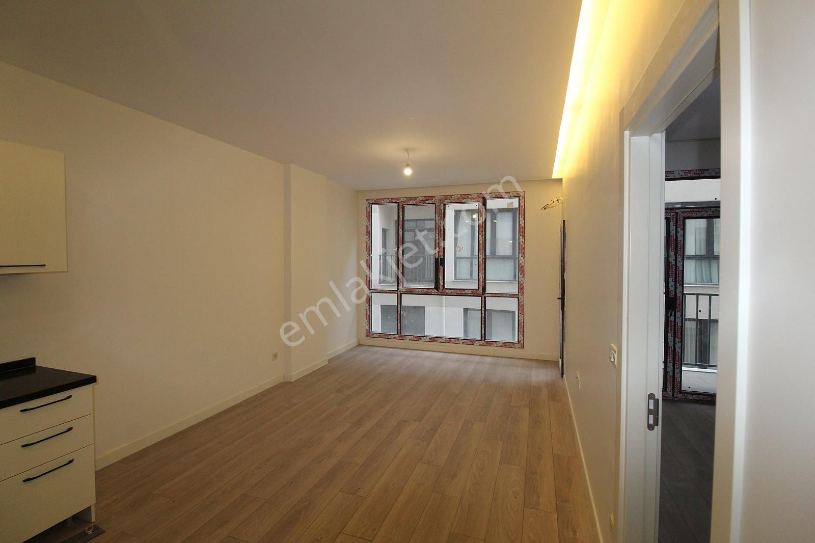 İstanbul Şişli'de 1.5+1 Balkonlu Eşyasız Kiralık Daire - Görsel 4