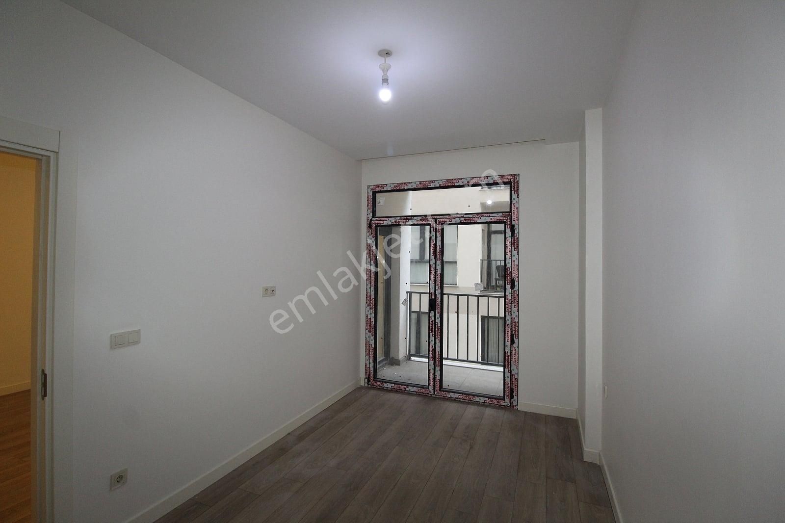 İstanbul Şişli'de 1.5+1 Balkonlu Eşyasız Kiralık Daire - Görsel 11
