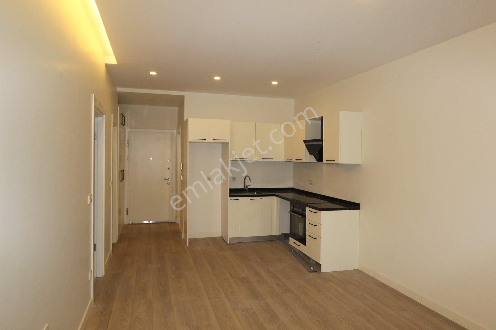 İstanbul Şişli'de 1.5+1 Balkonlu Eşyasız Kiralık Daire - Görsel 3