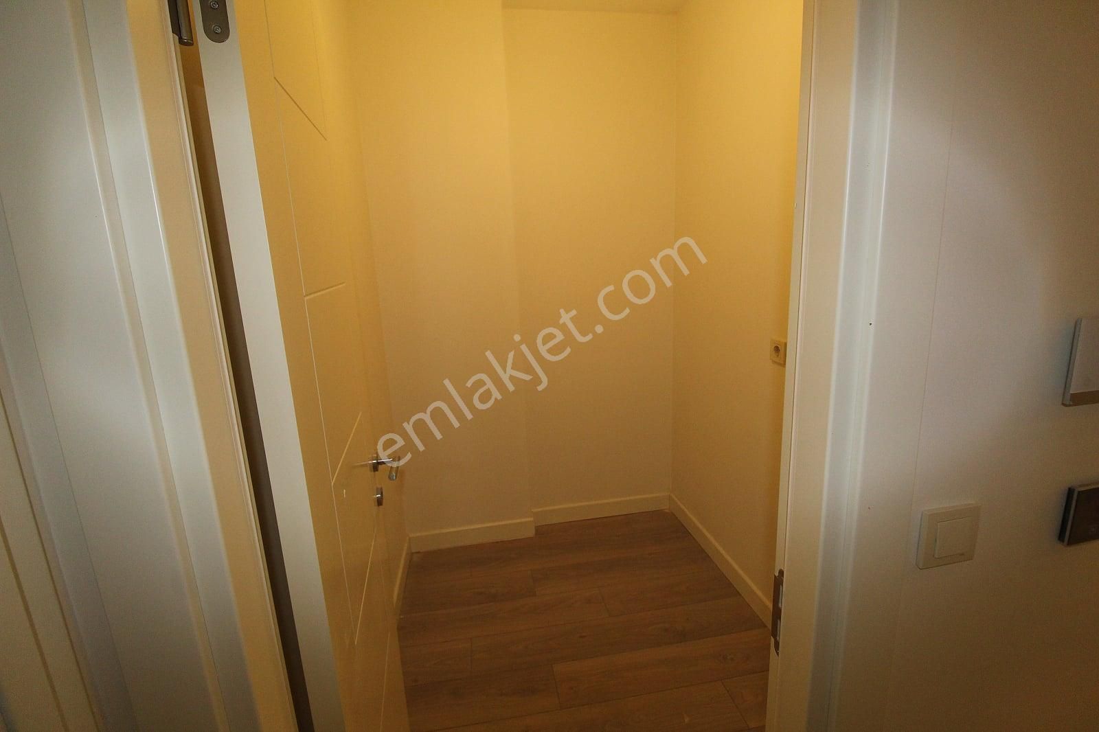 İstanbul Şişli'de 1.5+1 Balkonlu Eşyasız Kiralık Daire - Görsel 9