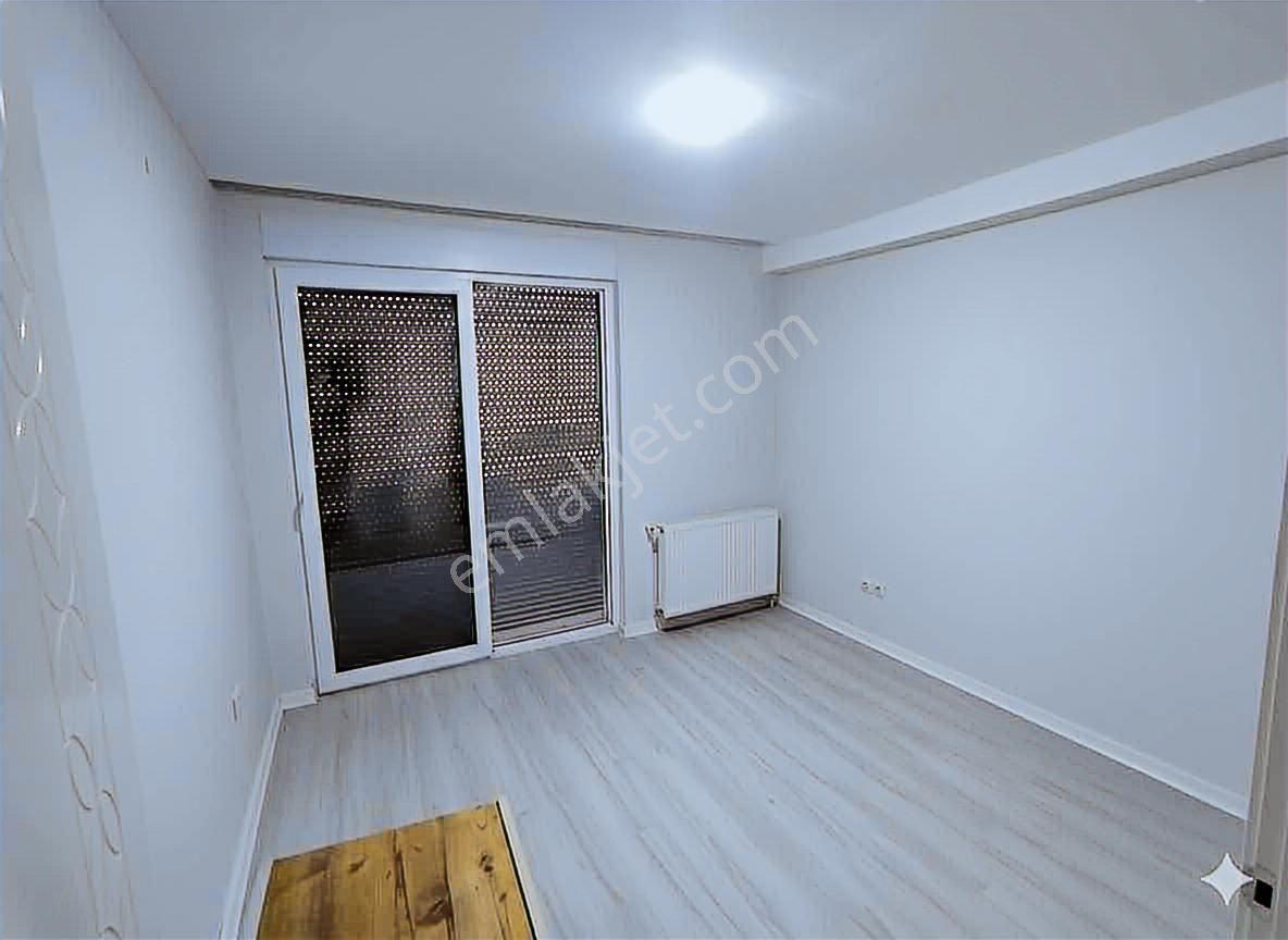 Havuzlu Site İçerisinde Doğalgazlı 2+1 Kiralık Daire - Görsel 12