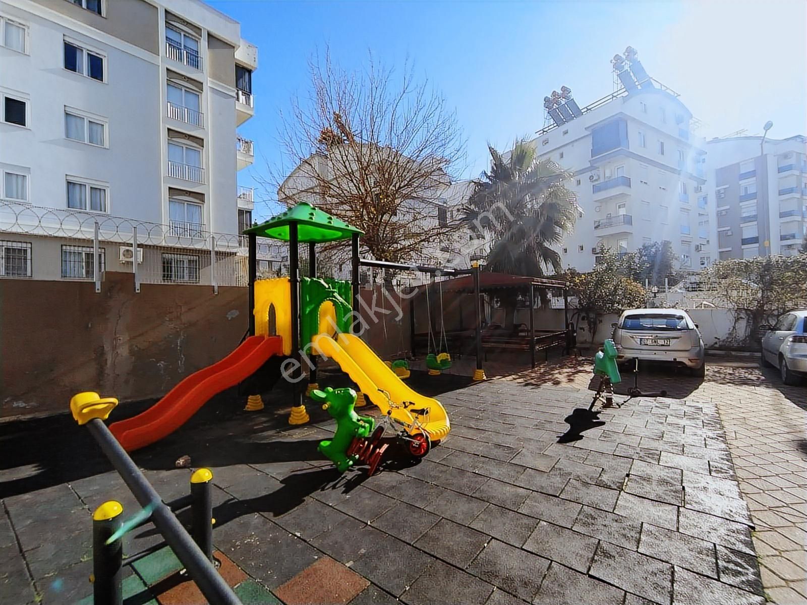 Havuzlu Site İçerisinde Doğalgazlı 2+1 Kiralık Daire - Görsel 7