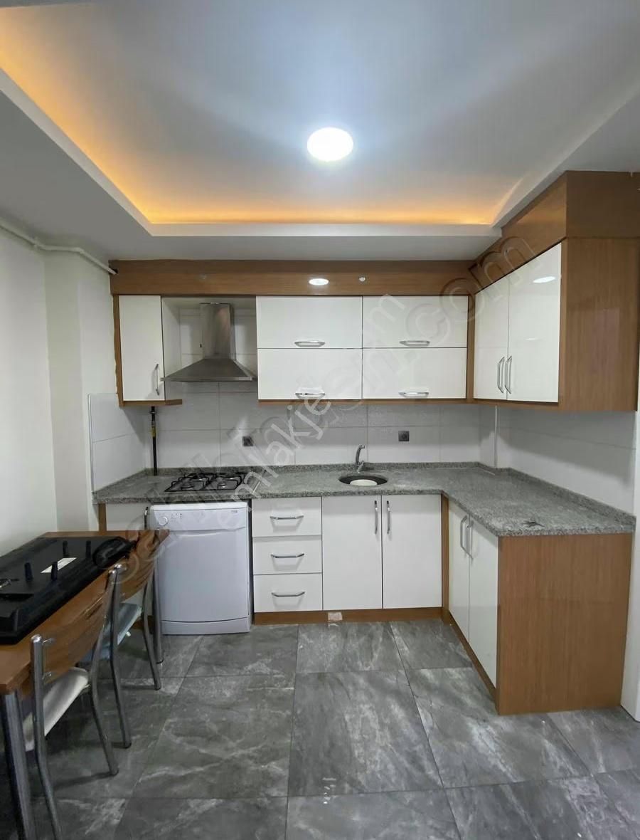 Ulusta 160m2 Tek Tapu Çift Apart 2 Adet 2+1 30bin Kira Getirili
