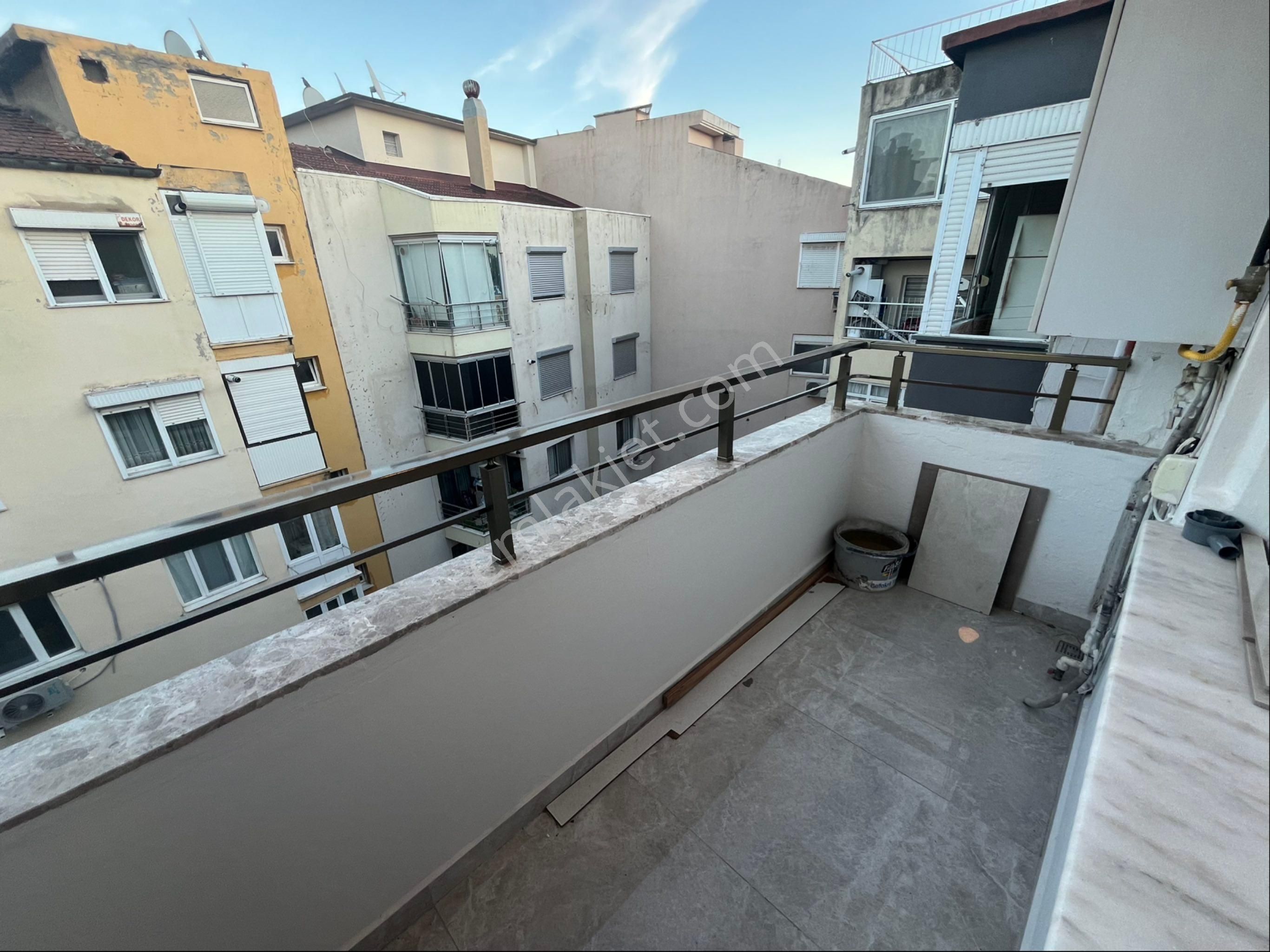 Ata Caddesinde Deniz Manzaralı Asansörlü 3+1 Satılık Daire - Görsel 29