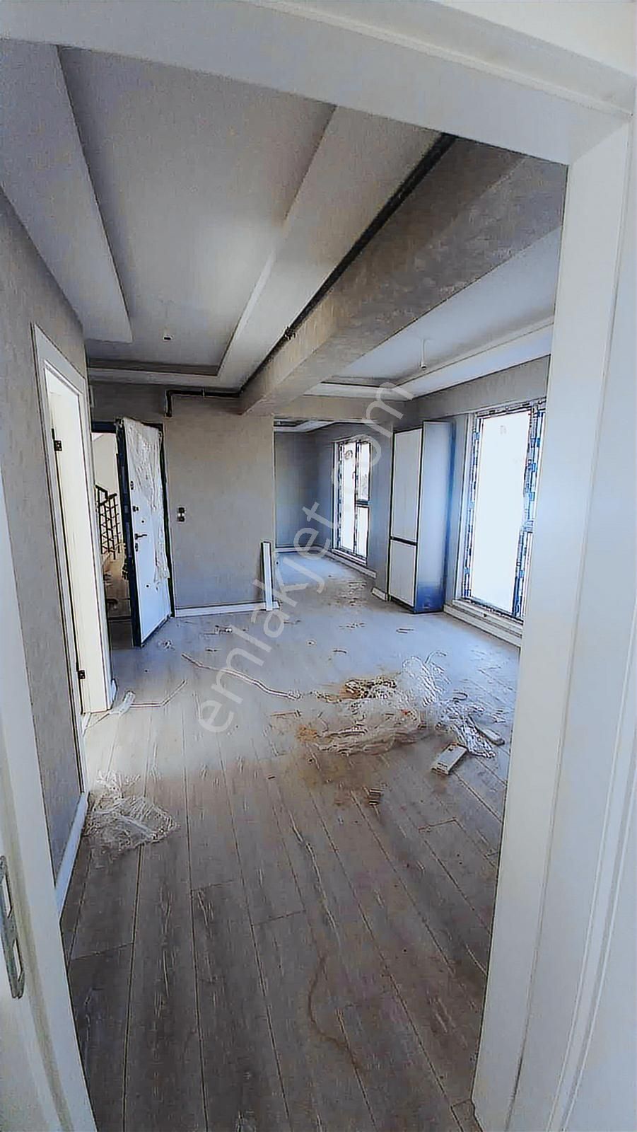 Süper Lüx Balkonlu Asansörlü Geniş Daire İskanlı - Görsel 8