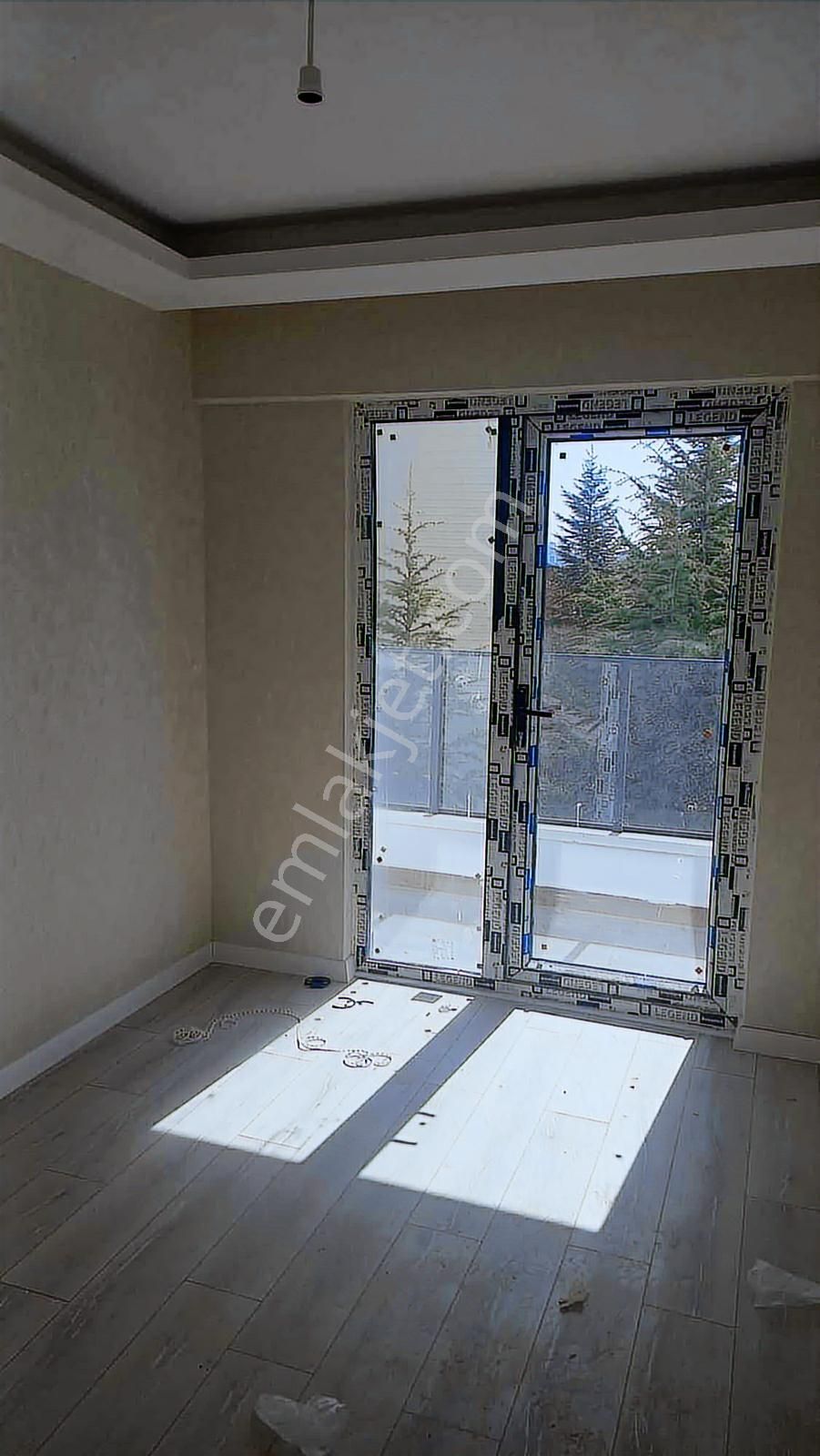 Süper Lüx Balkonlu Asansörlü Geniş Daire İskanlı - Görsel 7