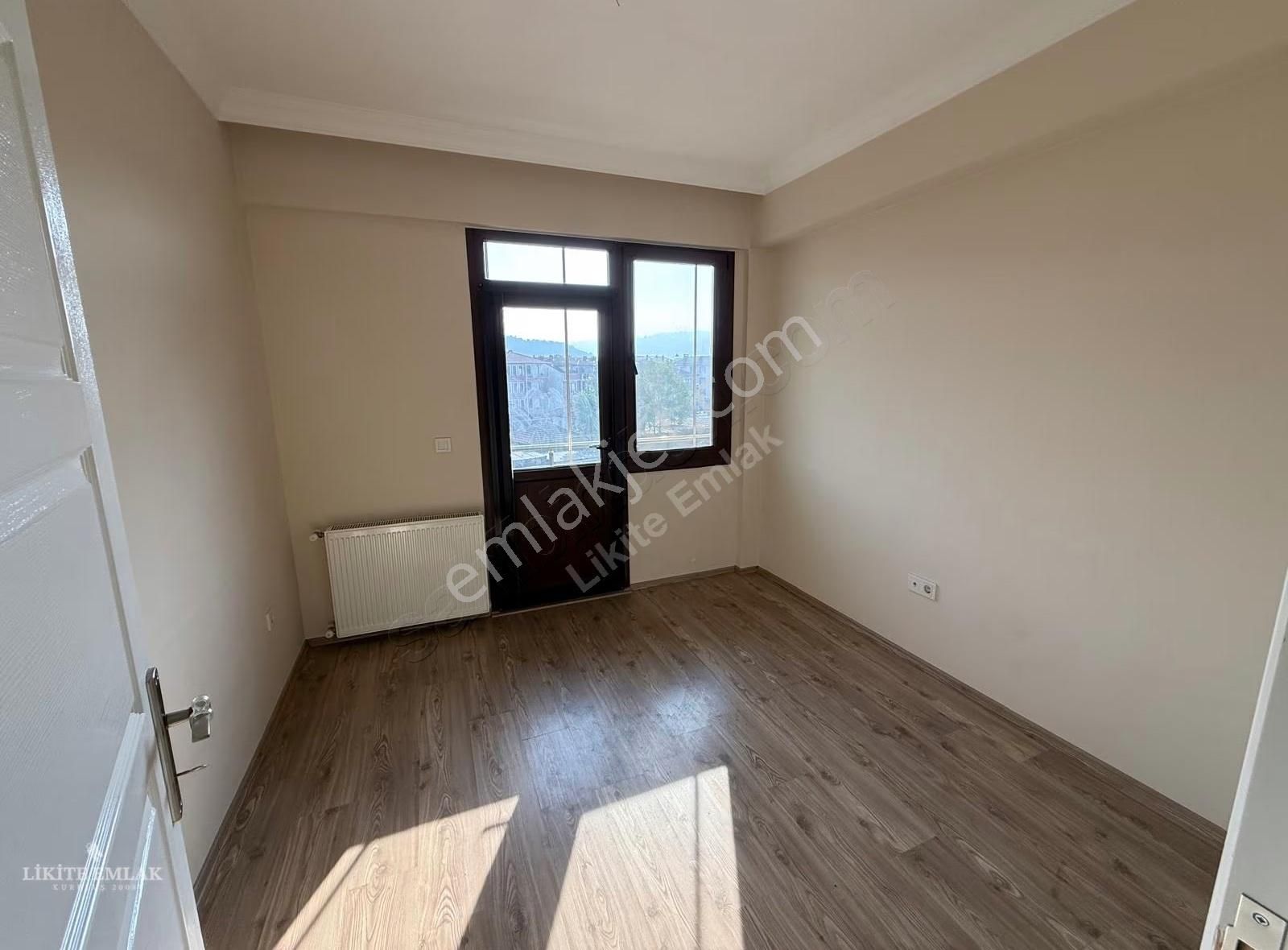 Likite Emlak'tan Hürriyet Merkezde Cam Balkonlu Satılık Geniş3+1 - Görsel 2