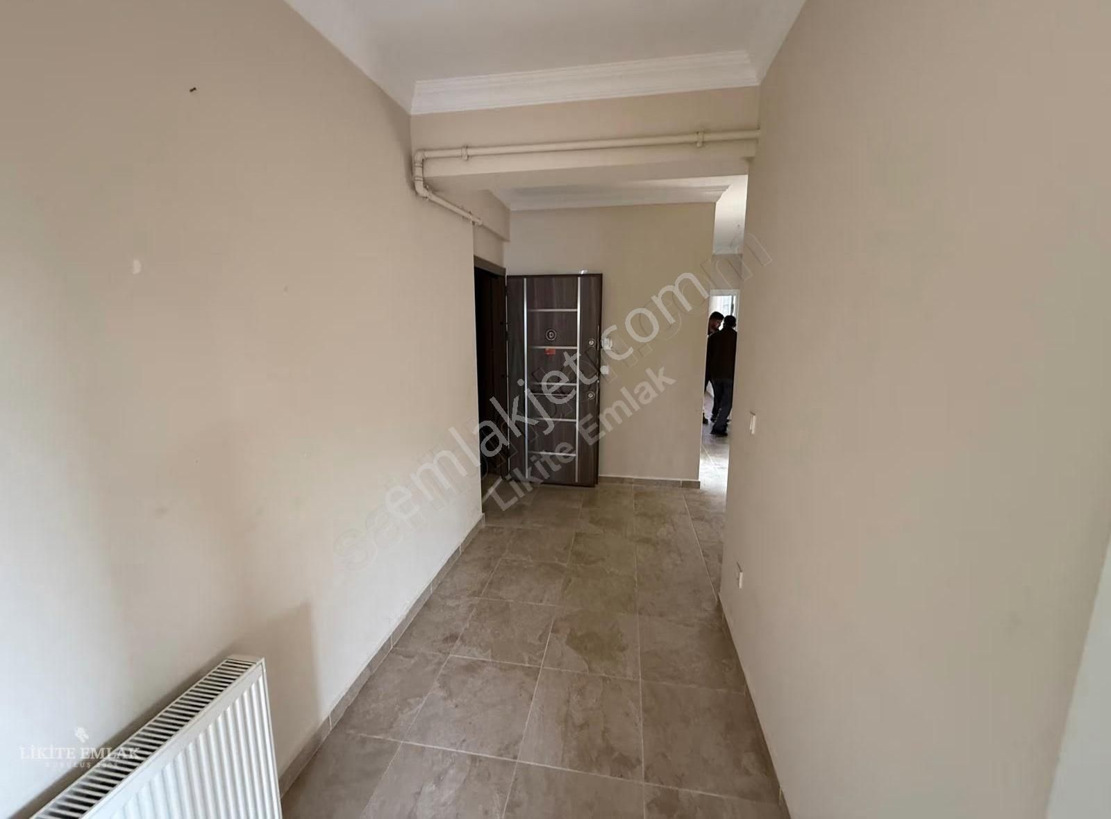 Likite Emlak'tan Hürriyet Merkezde Cam Balkonlu Satılık Geniş3+1 - Görsel 3