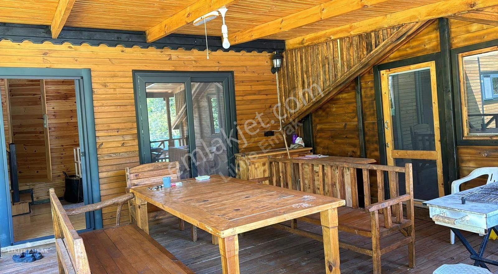 Likite Emlak'tan Süper Havuzlu Doğa İle İç İçe Çiflik Evi - Görsel 2