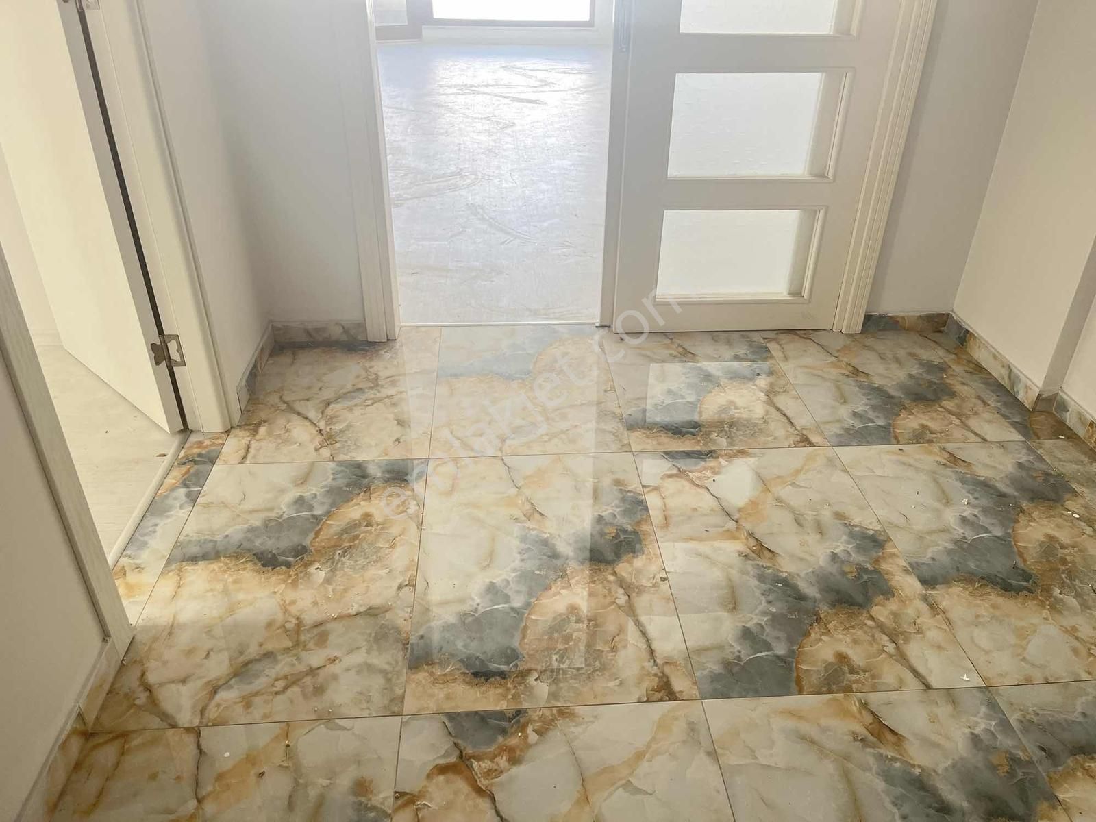 Riva Gymdn Yomra Kaşüstü Deniz Tarafı Harika Bölge - Görsel 14