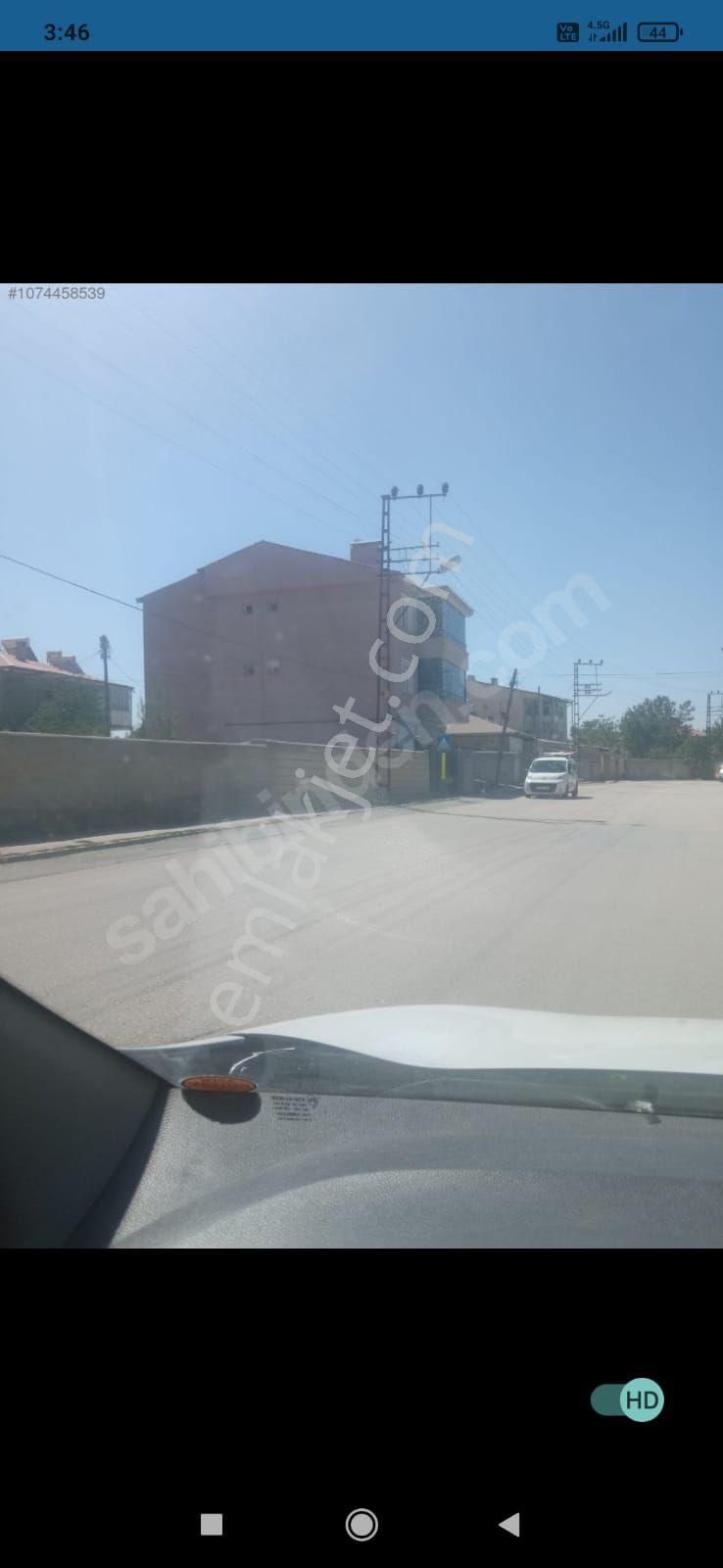 Van Tuşba İskele Mahallesi Şemsibey Caddesi Üzerinde Satılık 569 Mt2 Hisseli Arsa - Görsel 4